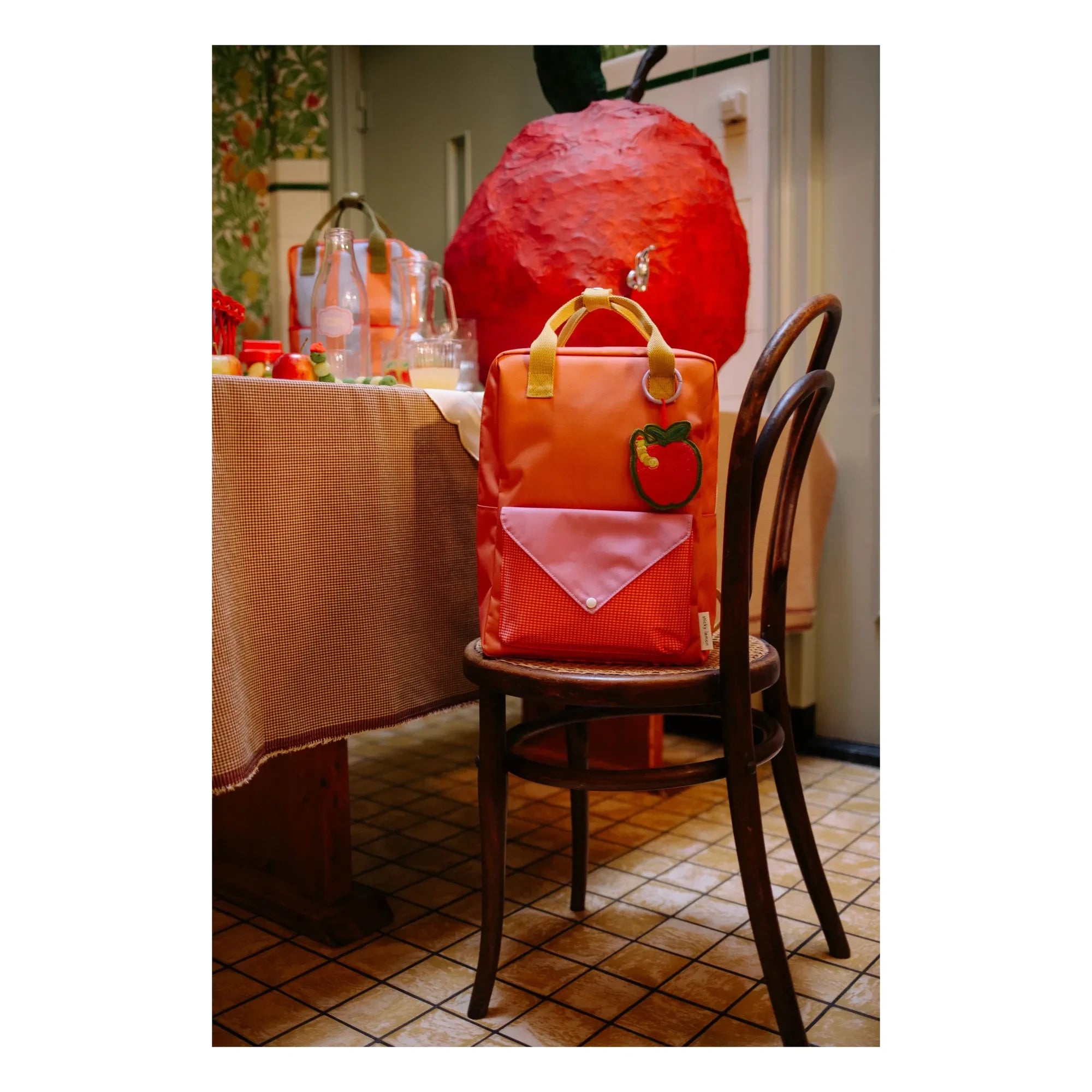 Sticky Lemon - Apple Keychain | Red
