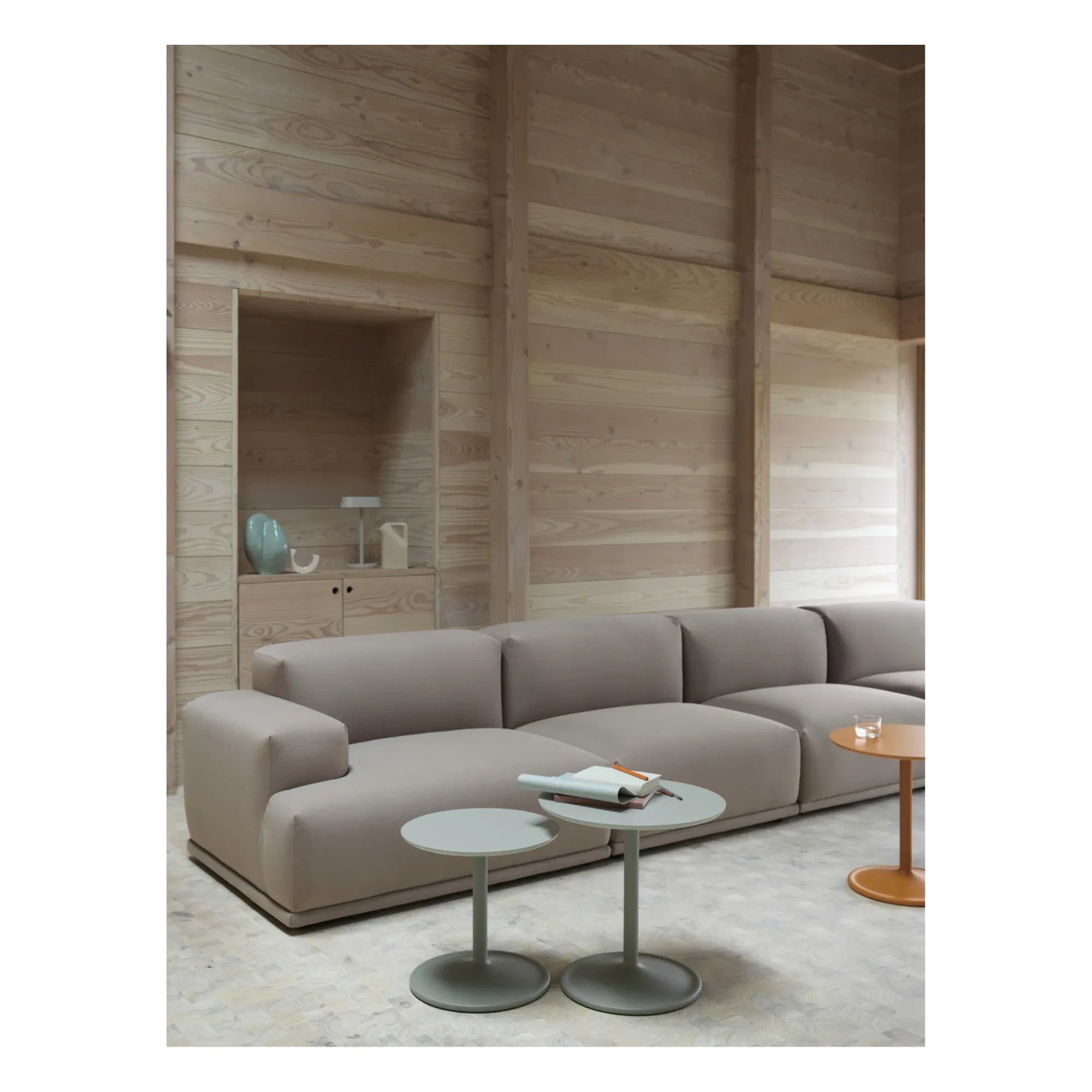 Muuto - Soft Side Table | Green clay