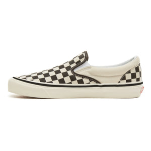 Vans - Checkerboard Classic Slip-On 98 DX Sneakers | Black