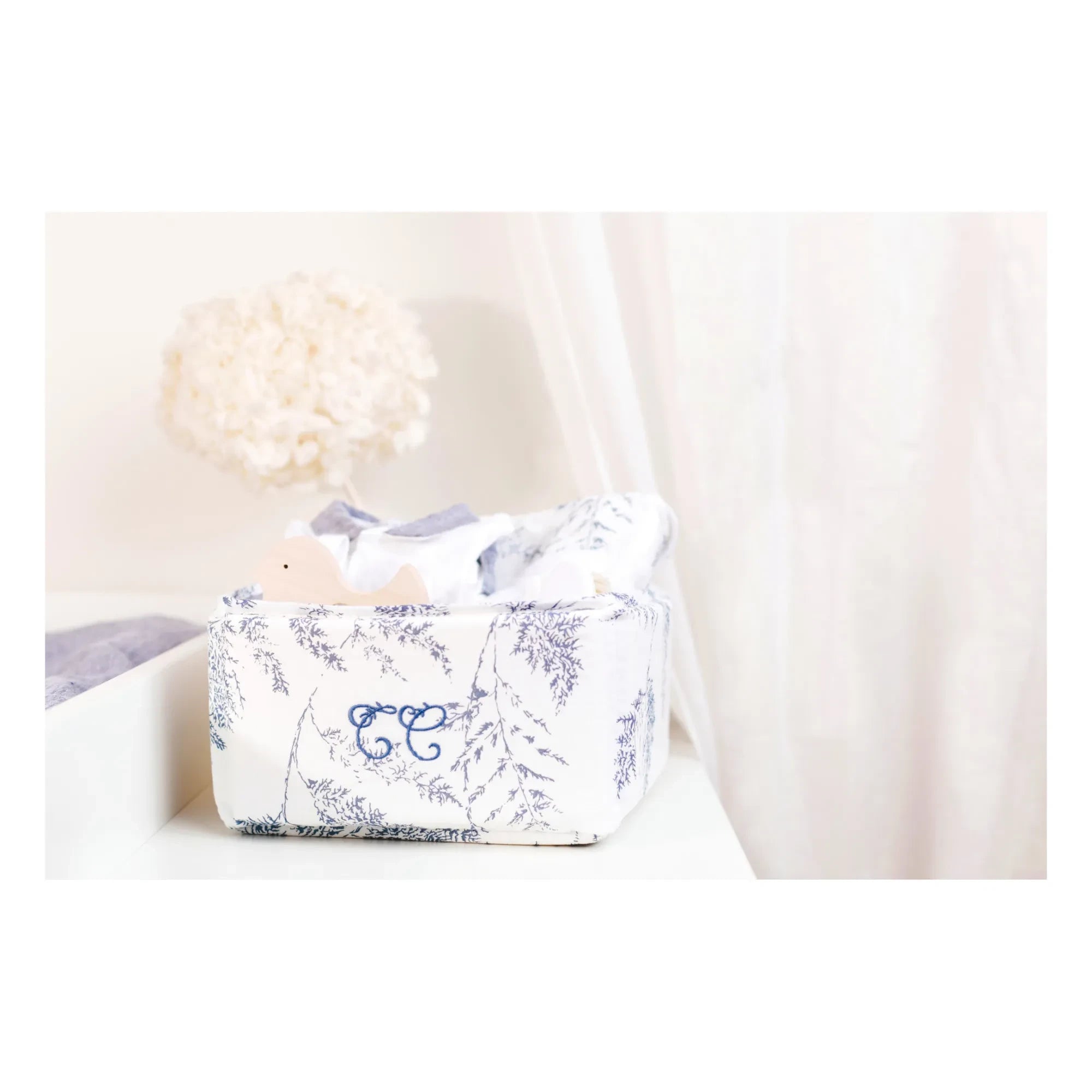 Tartine et Chocolat - Leaf Basket | Gray