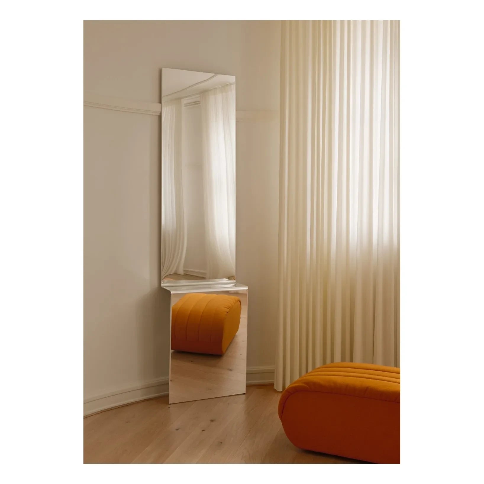 Muuto - Pleat Ayna, Gustav Winsth | Gümüş