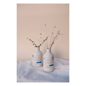 Minois - Moisturizing Shampoo - 300 ml