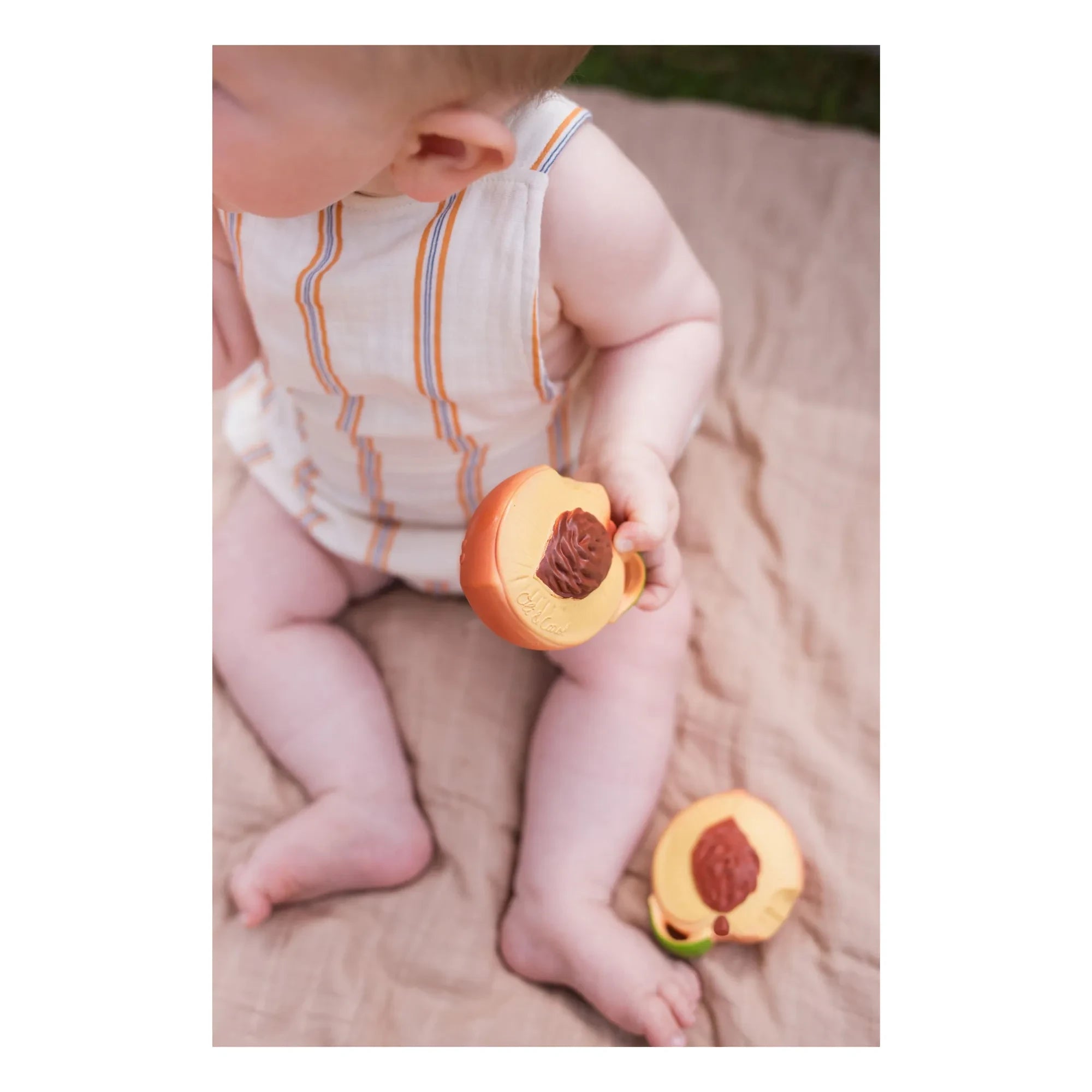 Oli & Carol - Palm Peach Teething Ring