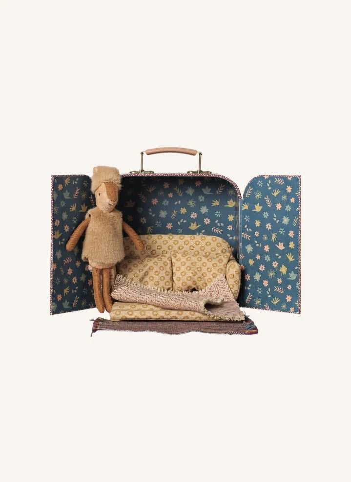 Maileg - Adorable Faon in a Suitcase