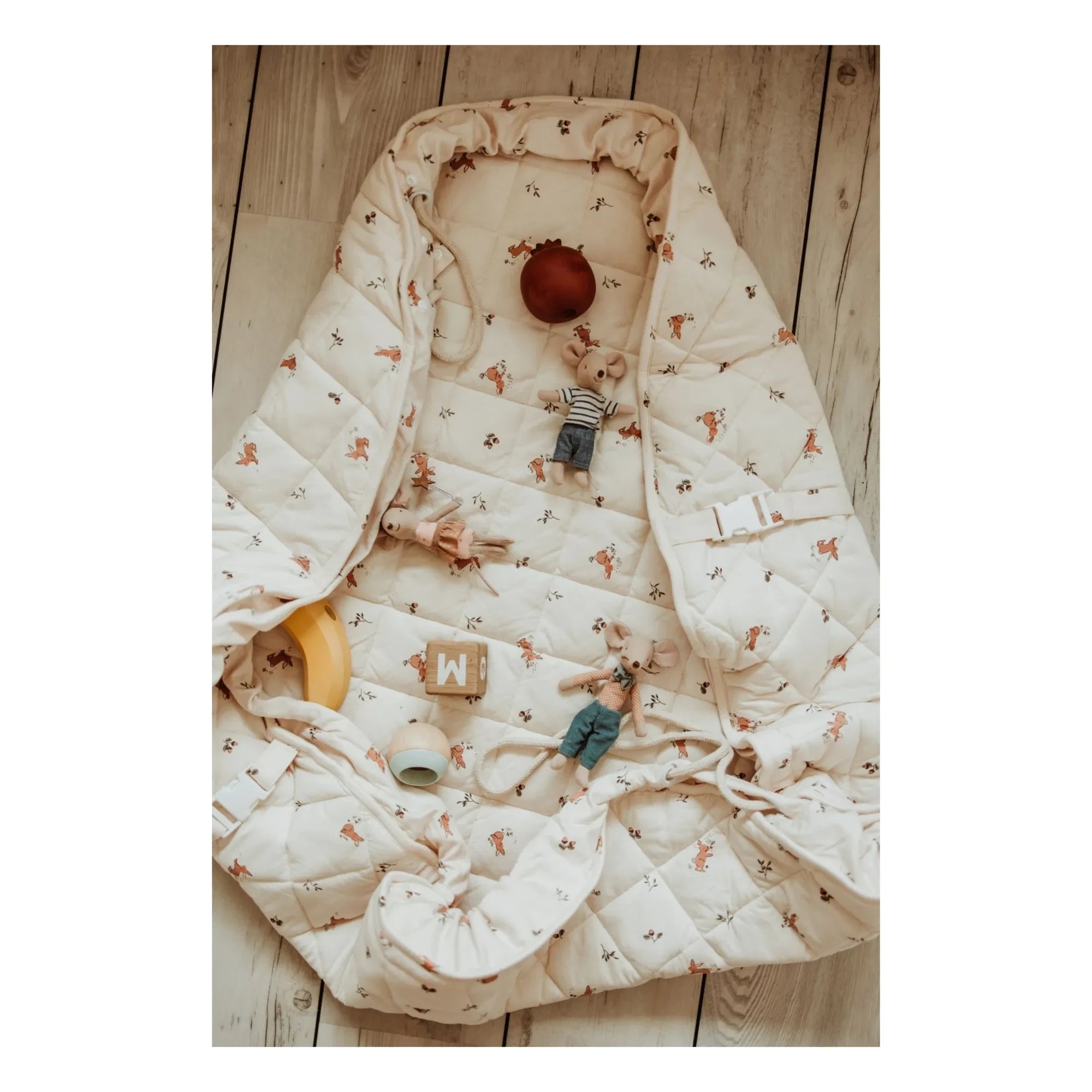 Play and Go - Noomad Bag / Play Mat - Bunnies | Nude