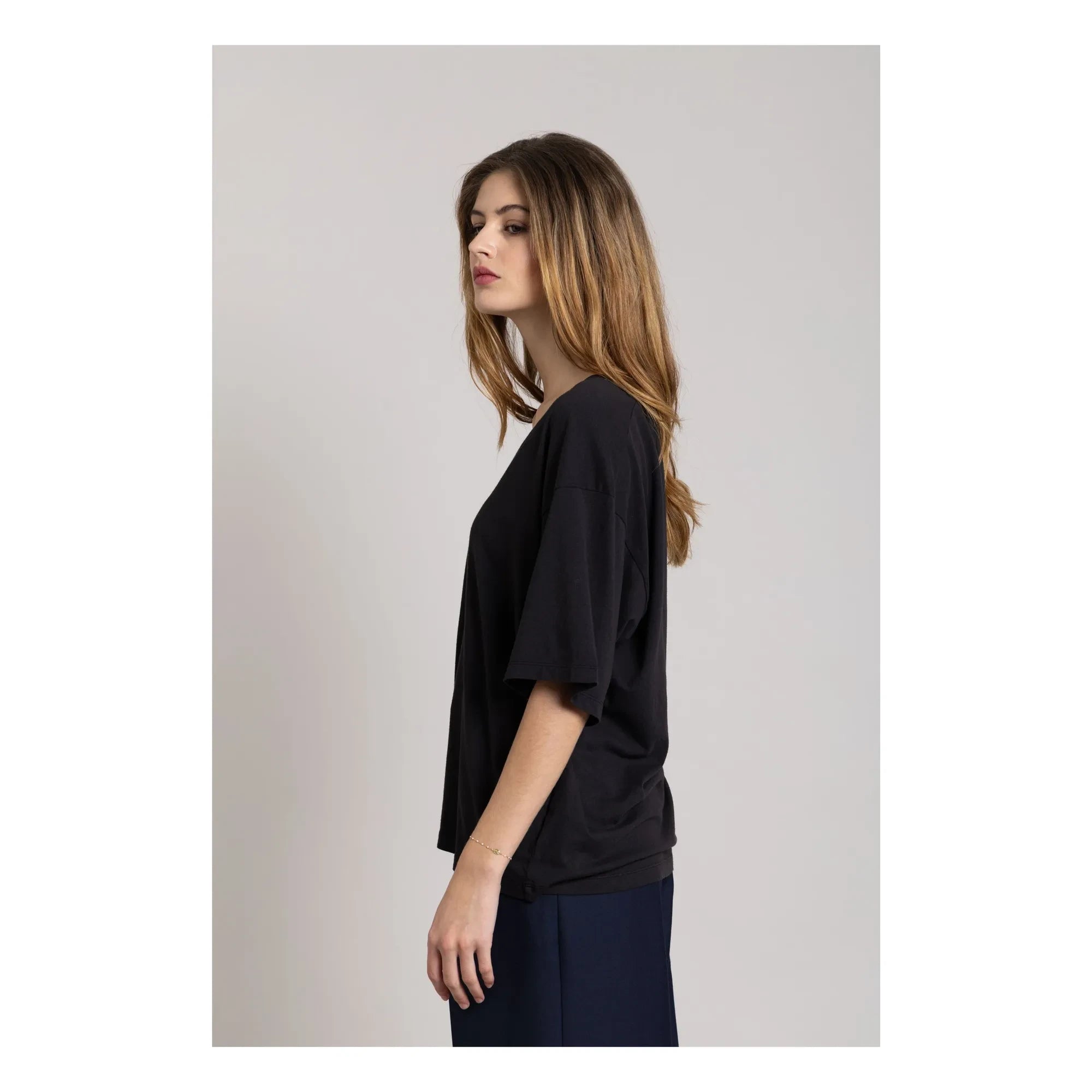 Smallable Woman - Cloud Organic Cotton T-Shirt | Black