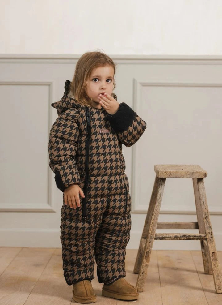 Töastie - Waterproof Houndstooth Cloud Jacket Made from Recycled Fibers | Brown
