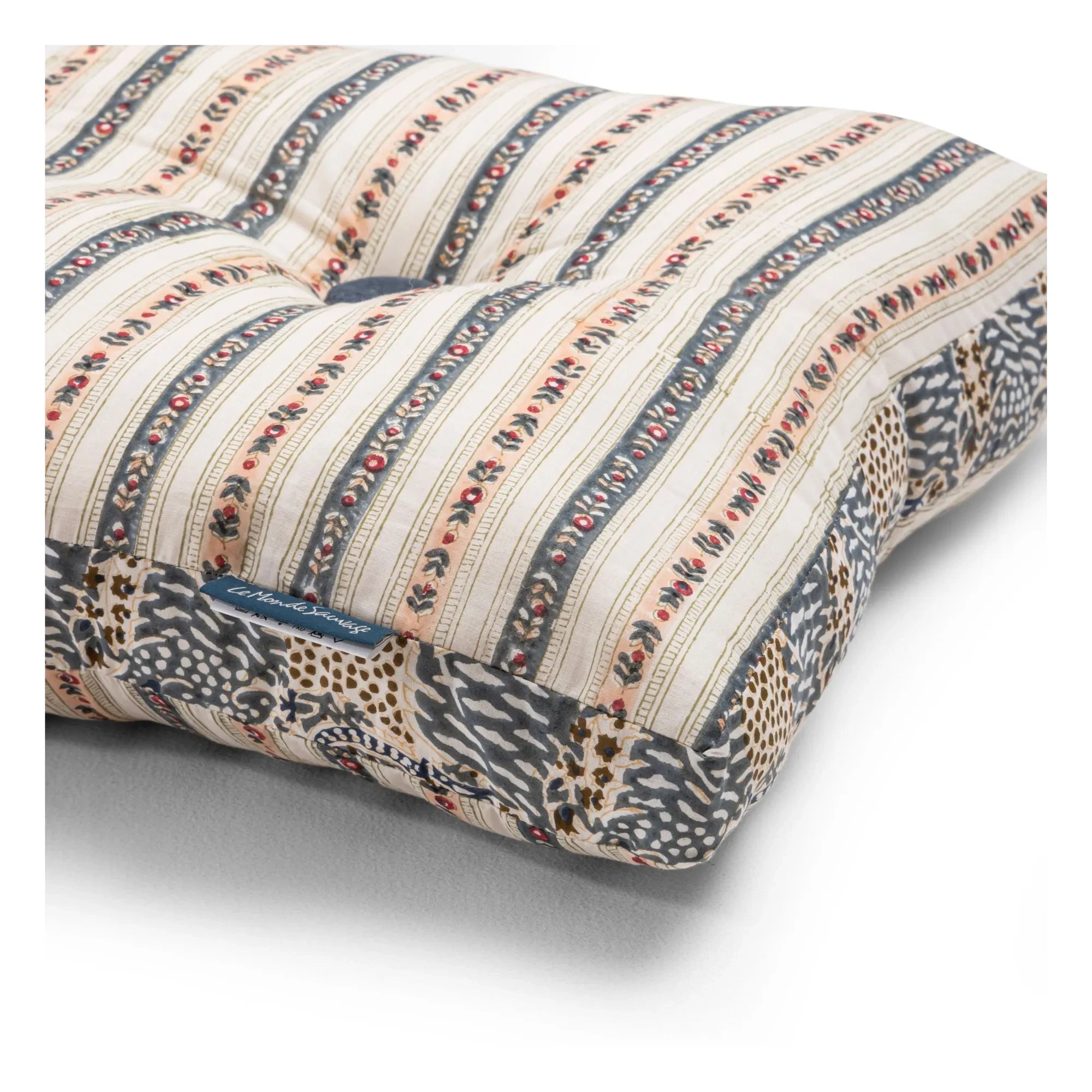 Le Monde Sauvage - Boréal London Pillow | Blue