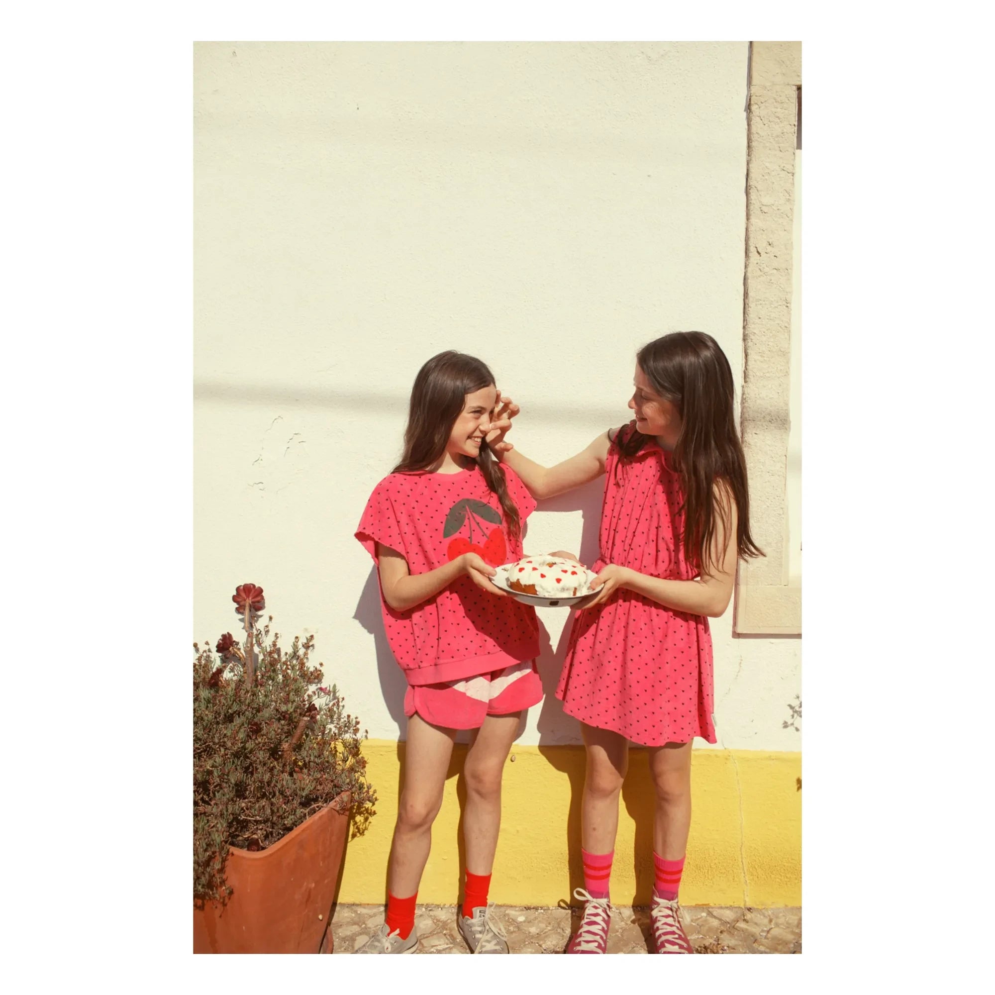 Piupiuchick - Cherry Organic Cotton Sleeveless Sweatshirt | Fuchsia