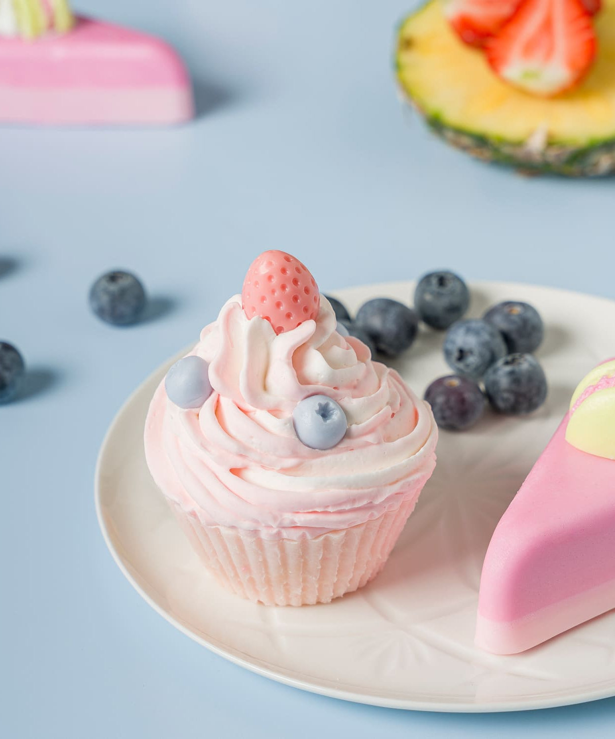 Baveal – Cake Art Kap Kek Tasarımlı Nemlendiricili El ve Vucüt Sabunu - Dinossi