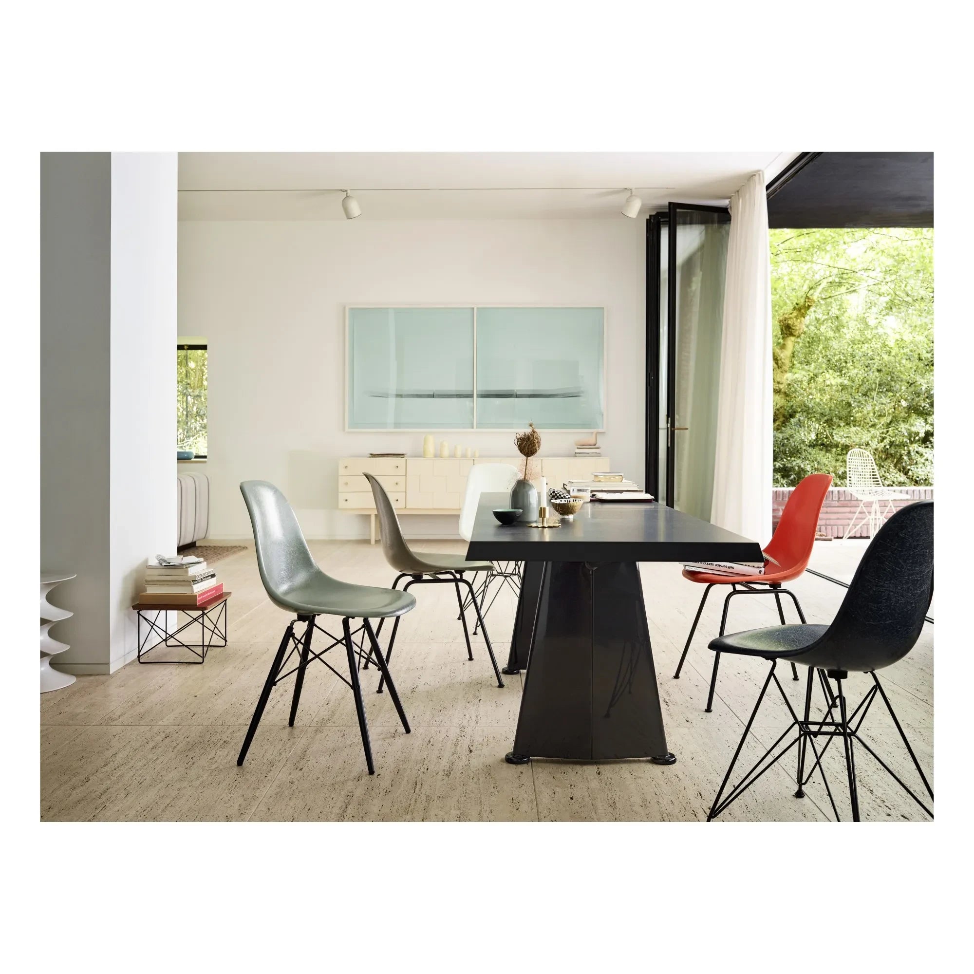 Vitra - DSW Fiberglass Chair - Charles & Ray Eames, 1950 | Eames Raw Umber
