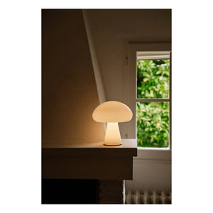 Gubi - Obello table lamp, Bill Curry | White