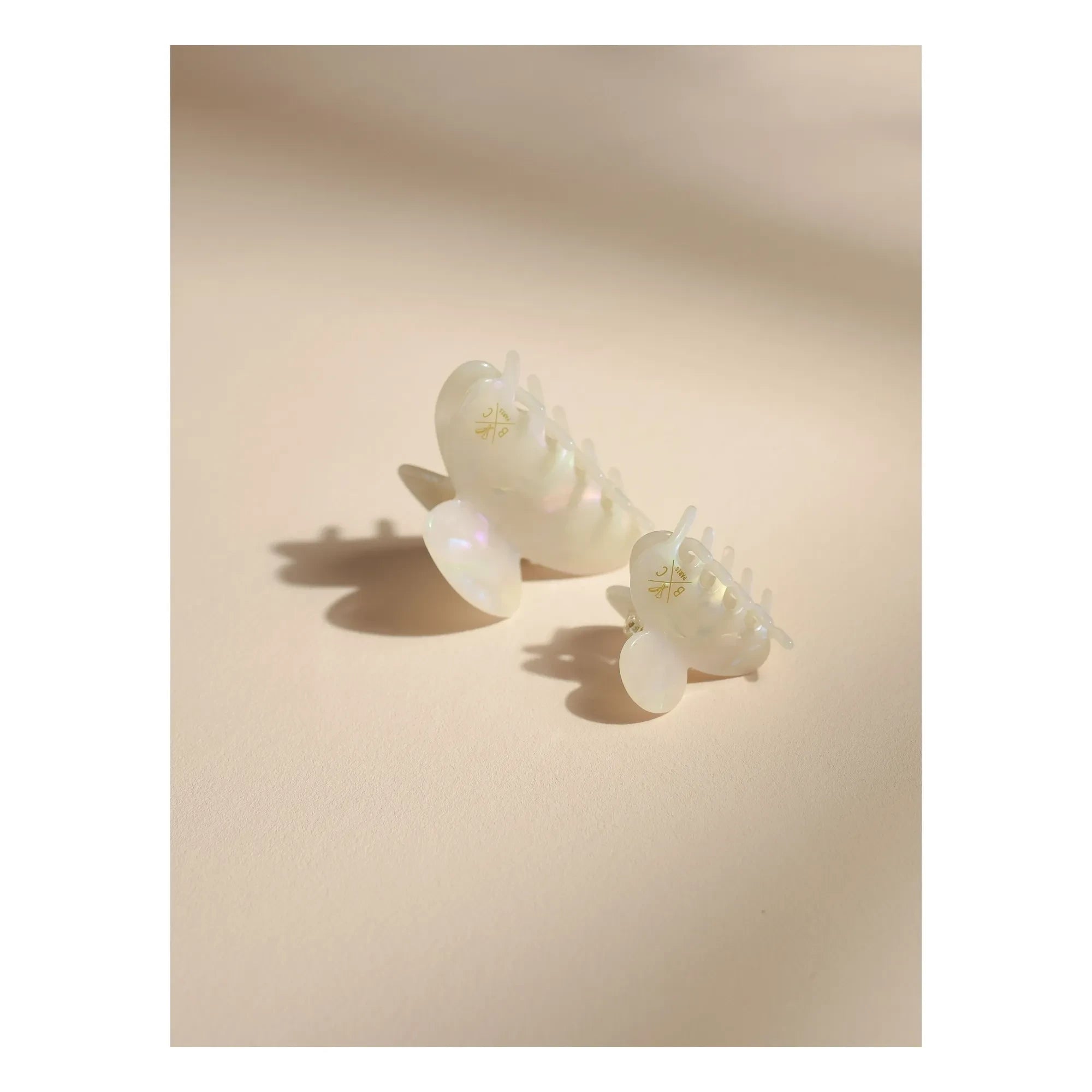 Bachca - Medium Hair Clip | Pearl