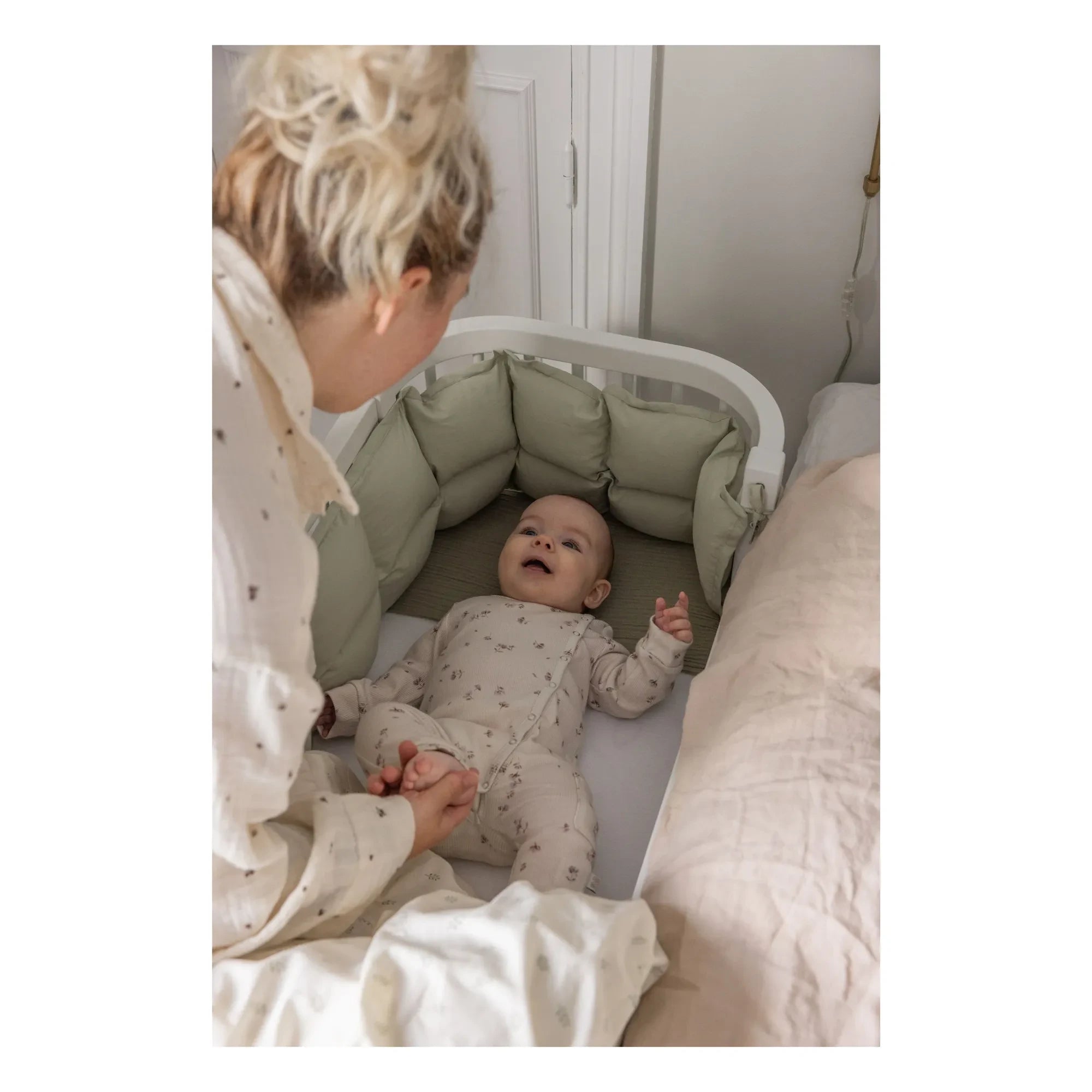 Sebra - Wooden Co-sleeper Crib | White
