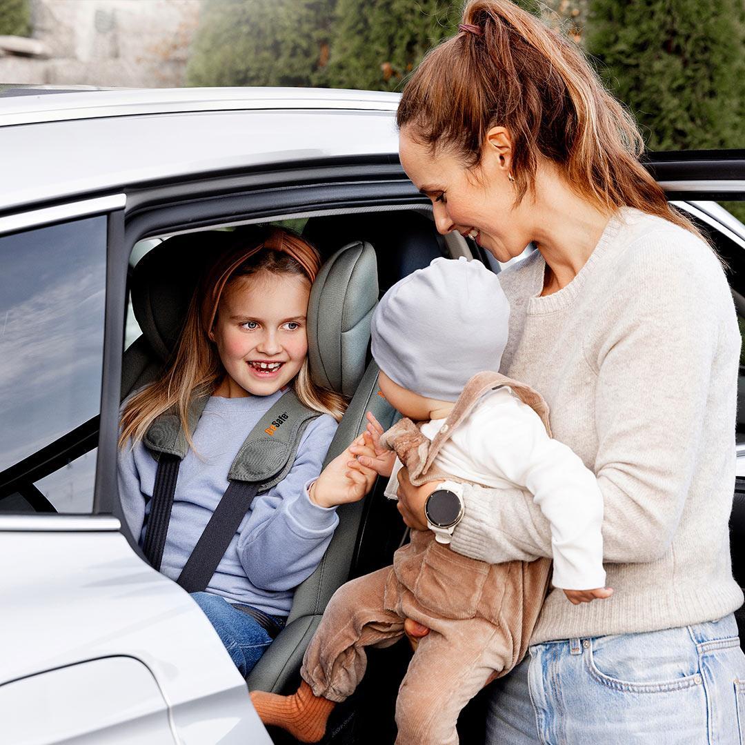 BeSafe Stretch 2 Car Seat - Fresh Black Cab-Car Seats-Fresh Black Cab- | Natural Baby Shower