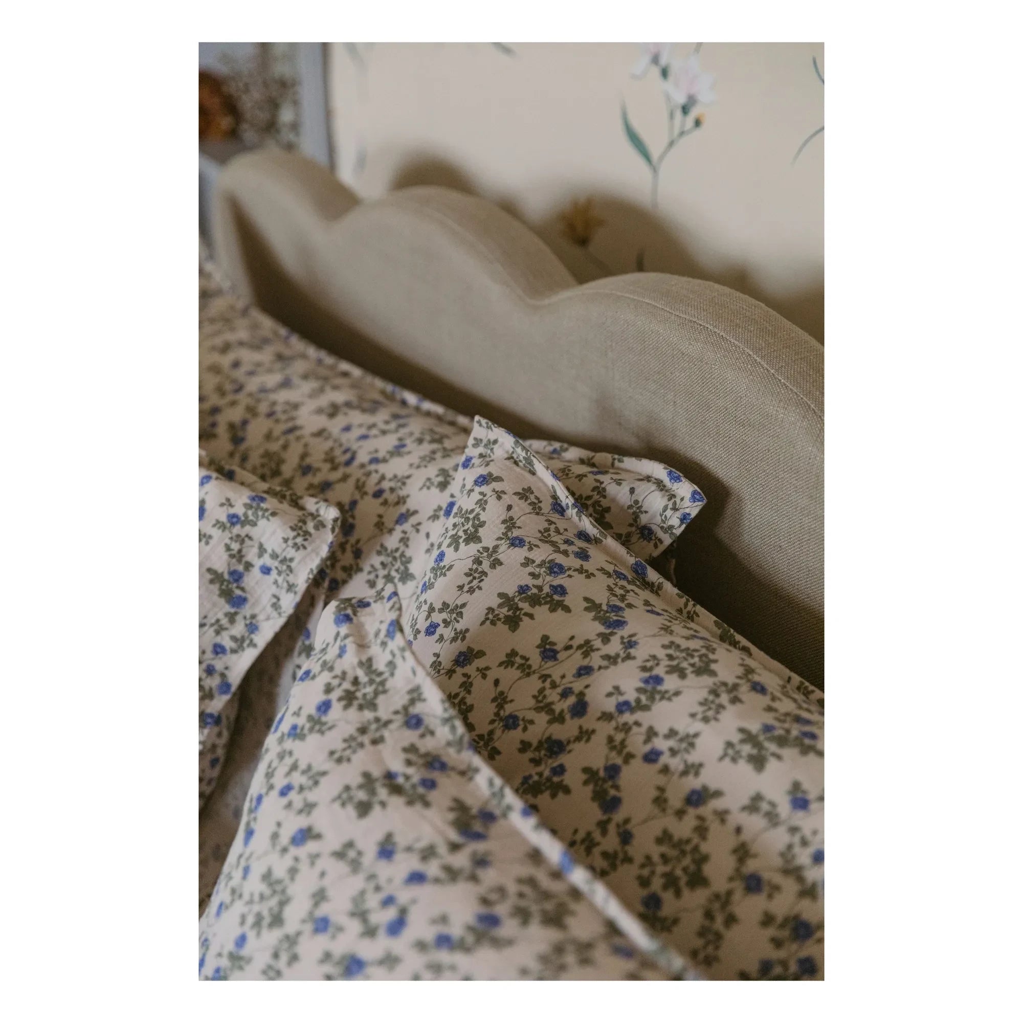 garbo&friends - Elegant Pillow Cover