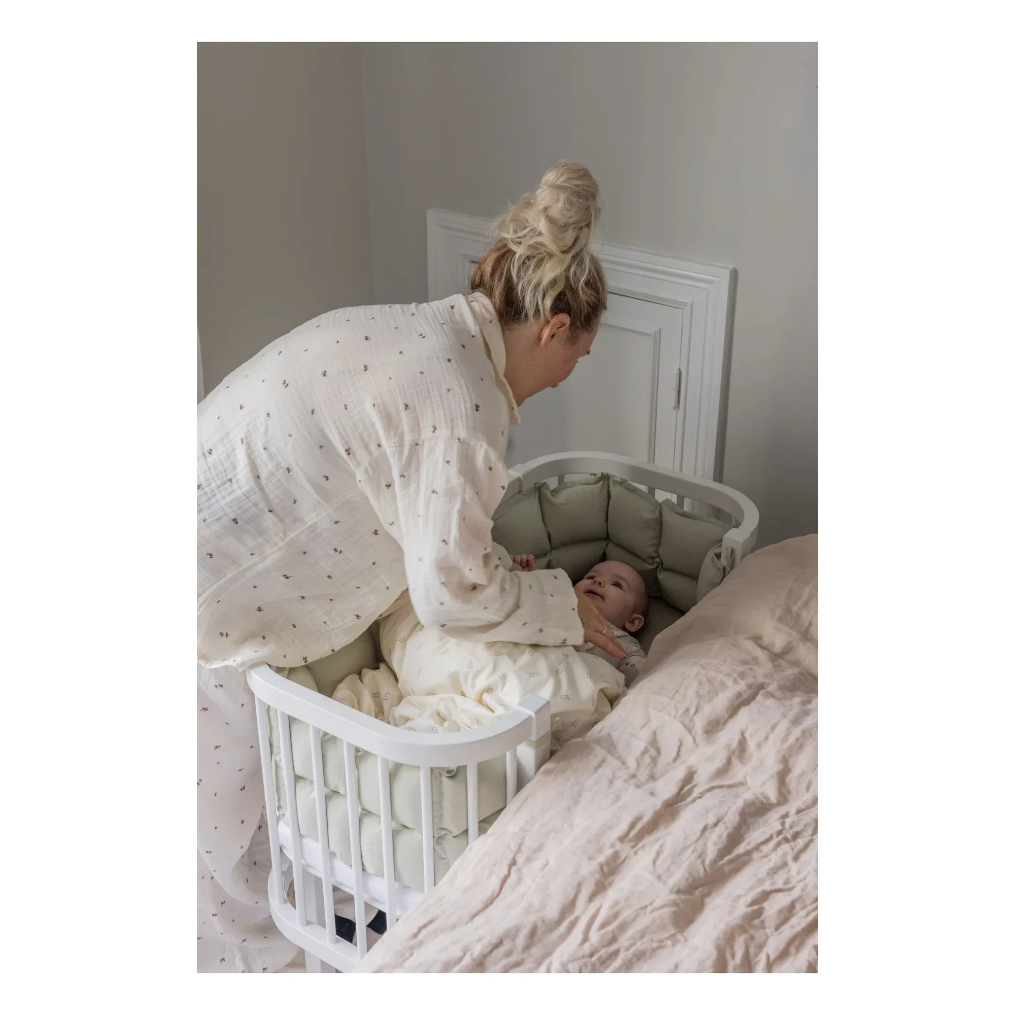 Sebra - Wooden Co-sleeper Crib | White