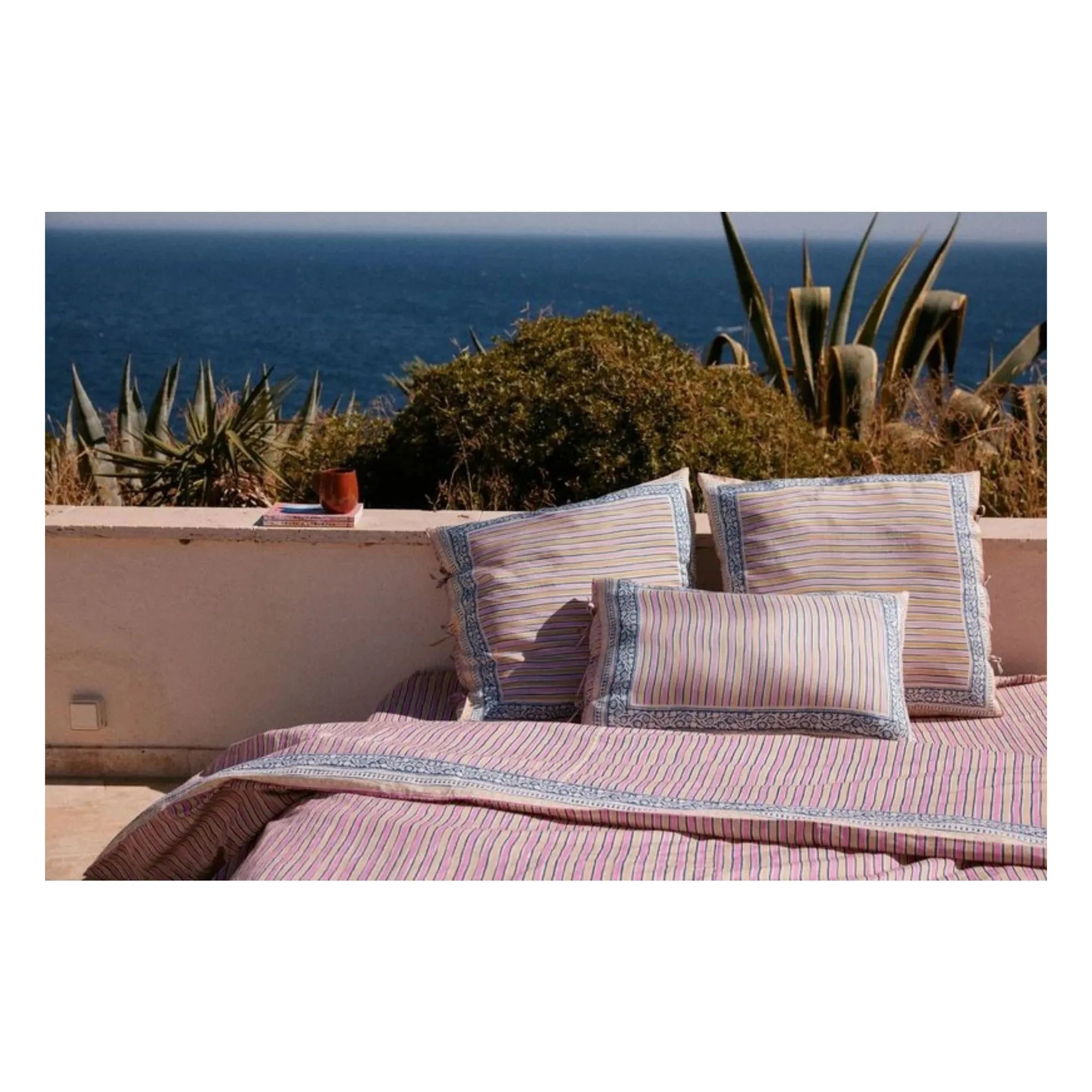 Louise Misha - Organic Cotton Nicole Elastic Fitted Sheet | Fuchsia