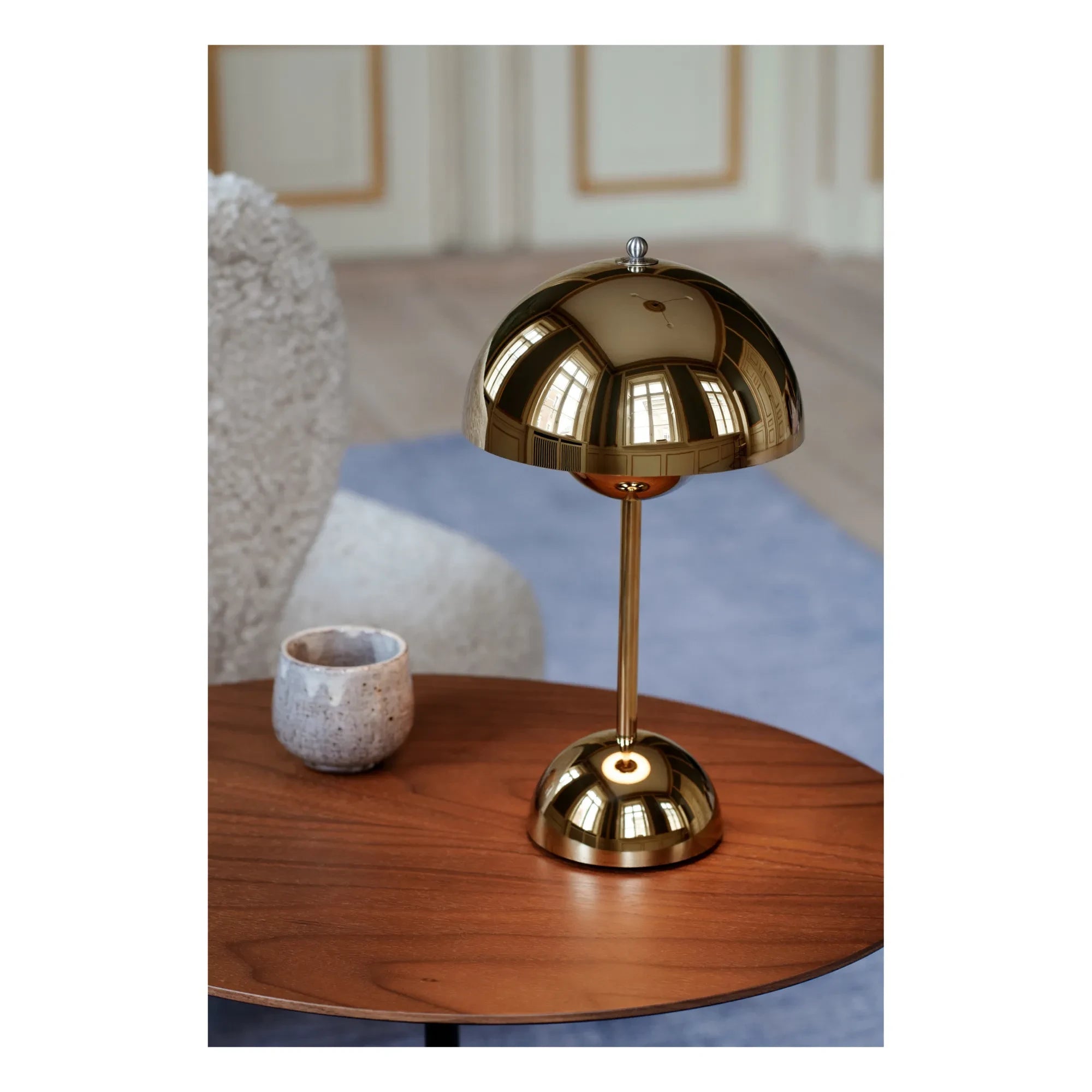 & Tradition - VP9 Flowerpot Portable Table Lamp, Vernon Panton | Brass