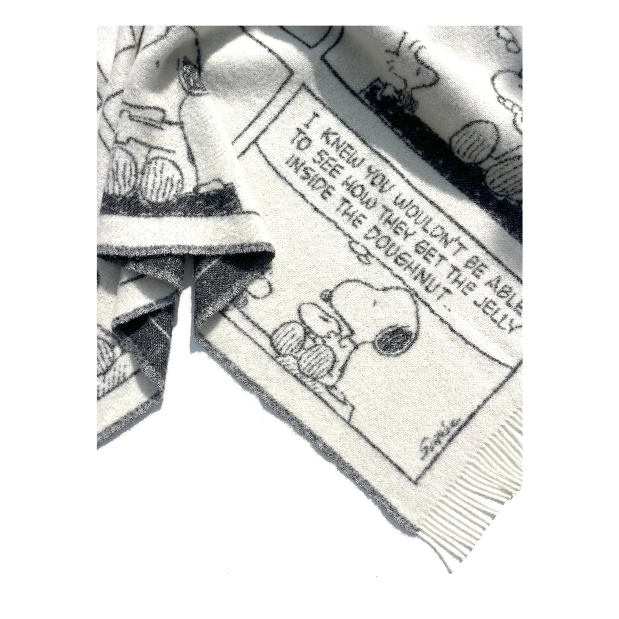 Maison Deux - Peanuts Scarf | Black