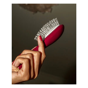 La Bonne Brosse - La Petite Brosse La Miracle N°4 - Dolaşık Açıcı ve Canlandırıcı | Kiraz kırmızısı