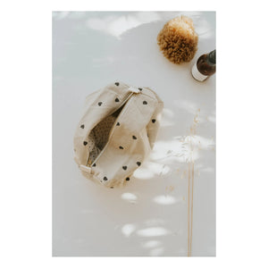 Rose in April - Vic Hearts Makeup Bag | Kum