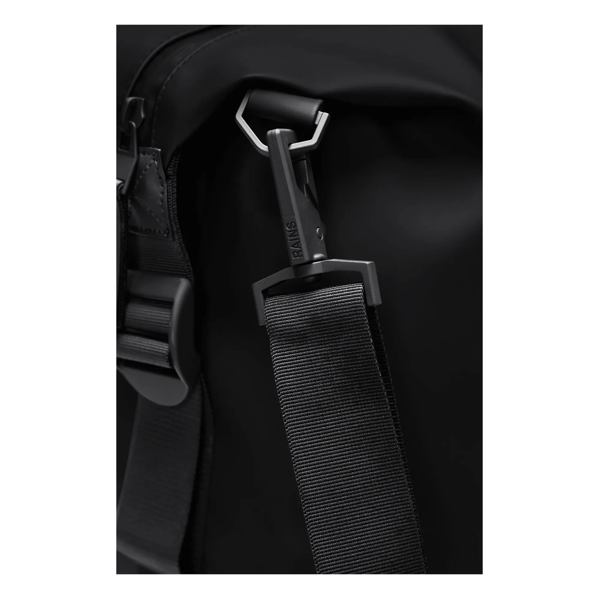 Rains - Hilo W3 Small Weekend Bag | Black