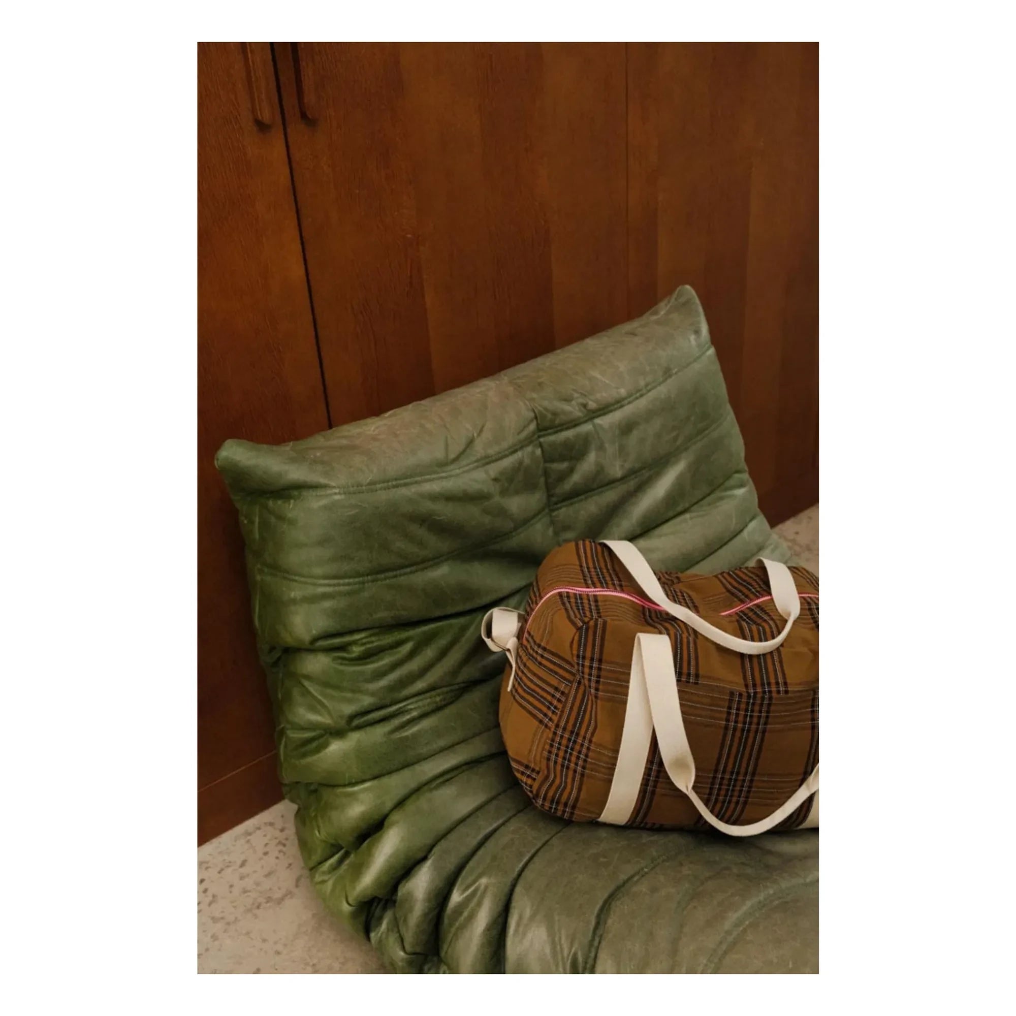 Rose in April - Raphaël Tartan baby care bag | Brown