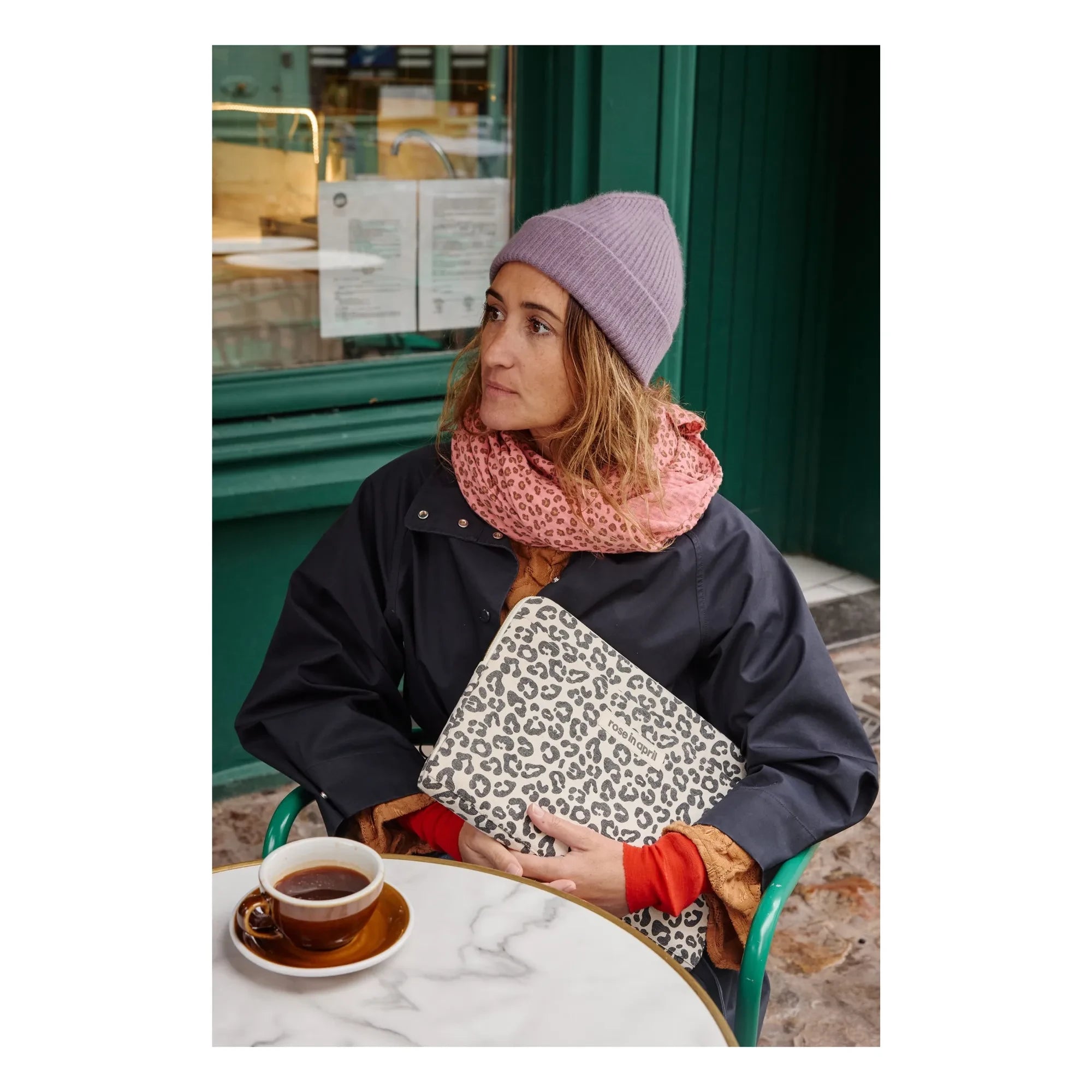 Rose in April - Graou Laptop Case | Oatmeal