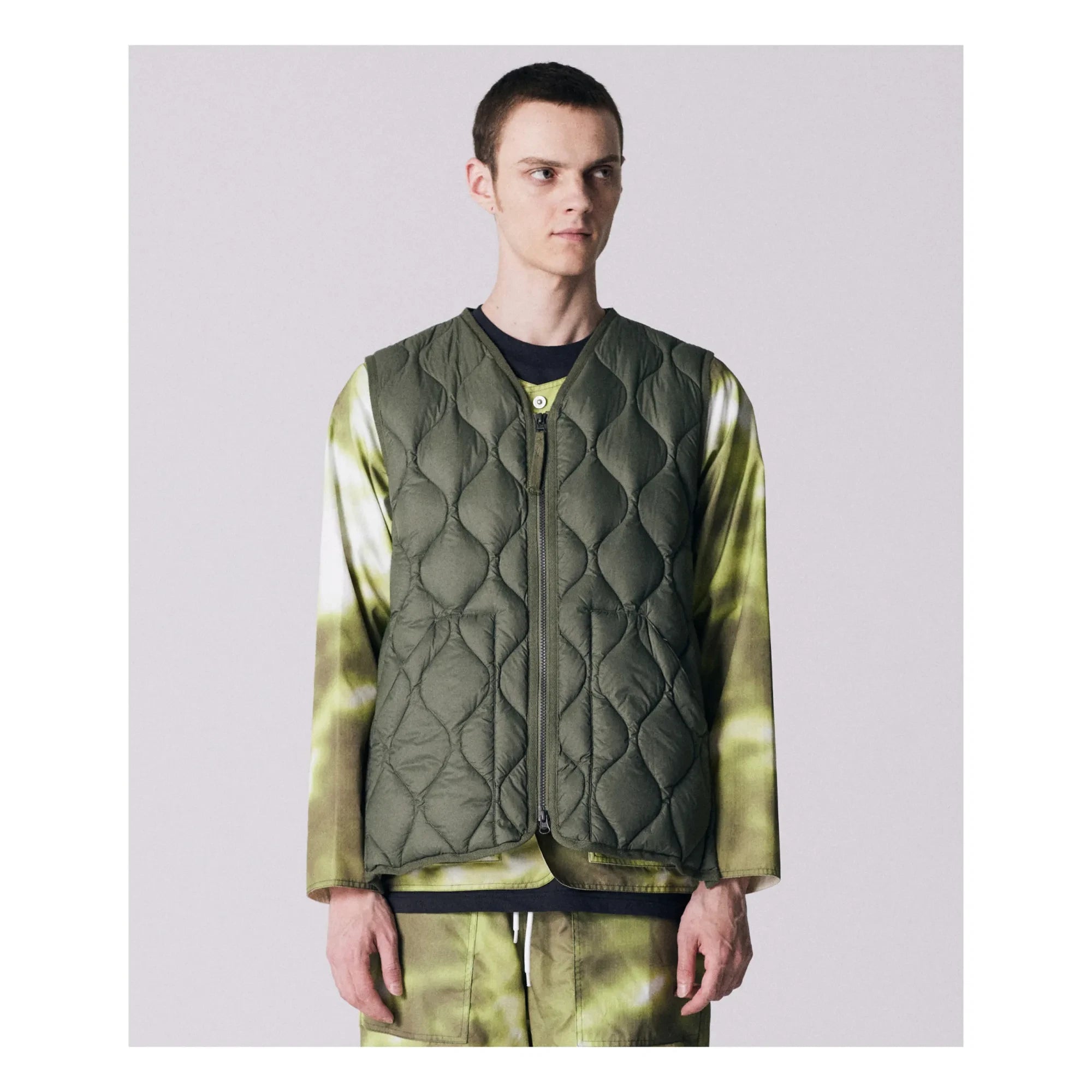 Taion - Military Unisex Nylon Sleeveless Zip Vest | Olive Green