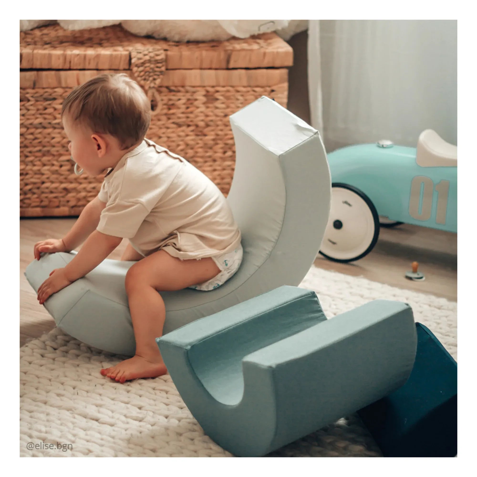 Charlie Crane - Milo Rainbow Climbing Set | Blue