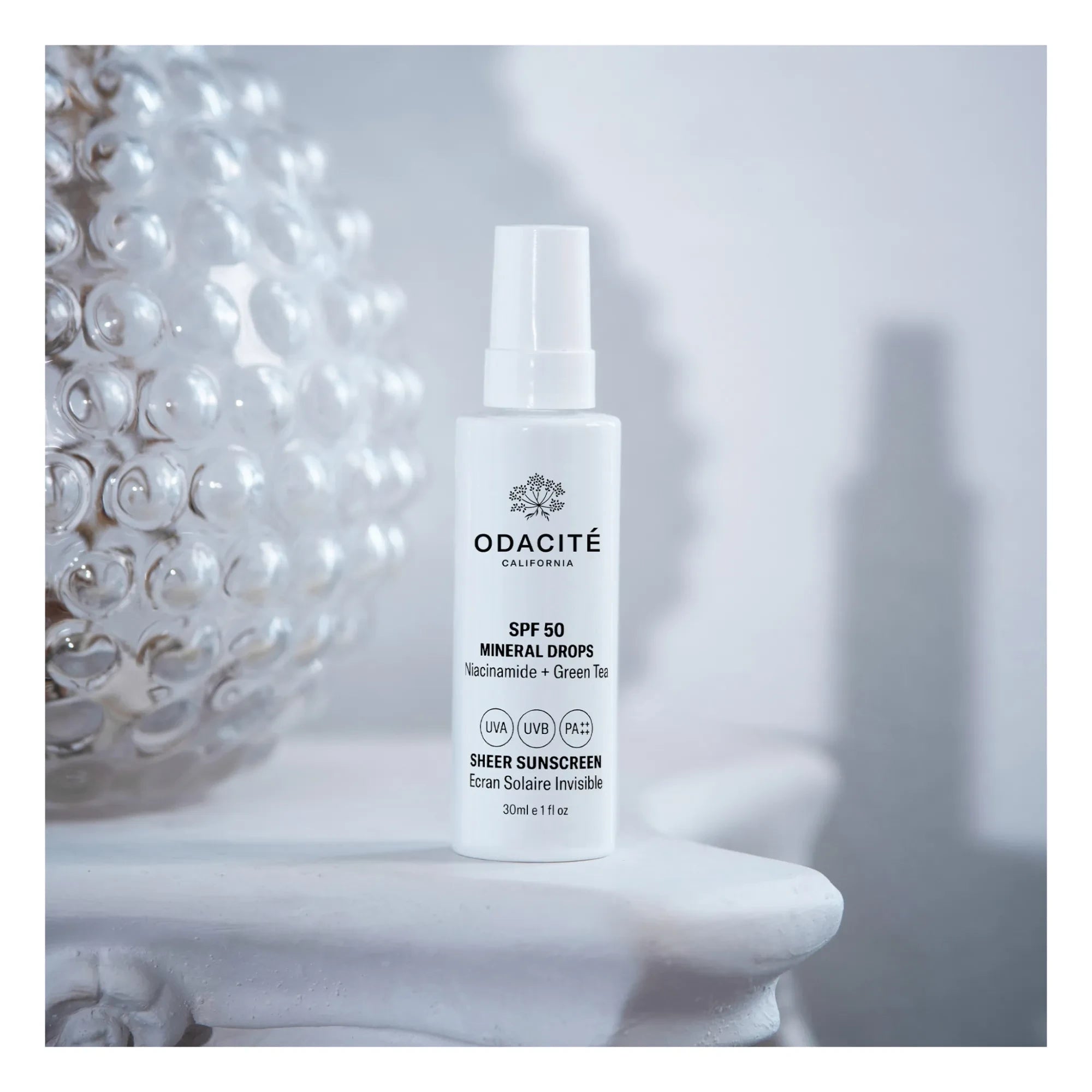 Odacité - Mineral Damlalar Şeffaf Güneş Kremi SPF50 - 30 ml