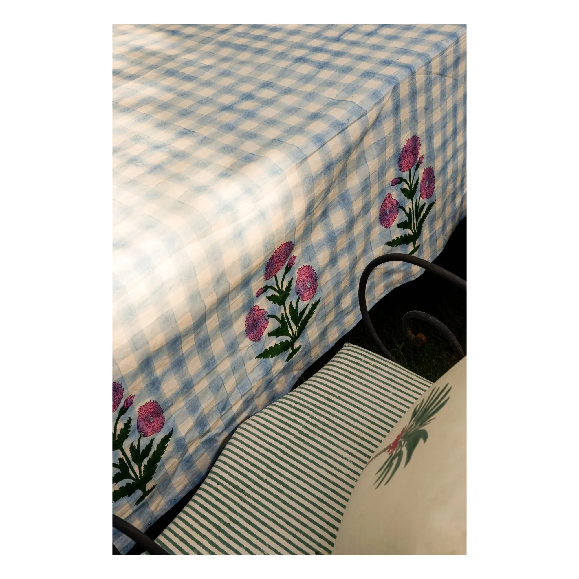 Doing Goods - İris ekose masa örtüsü | Mavi