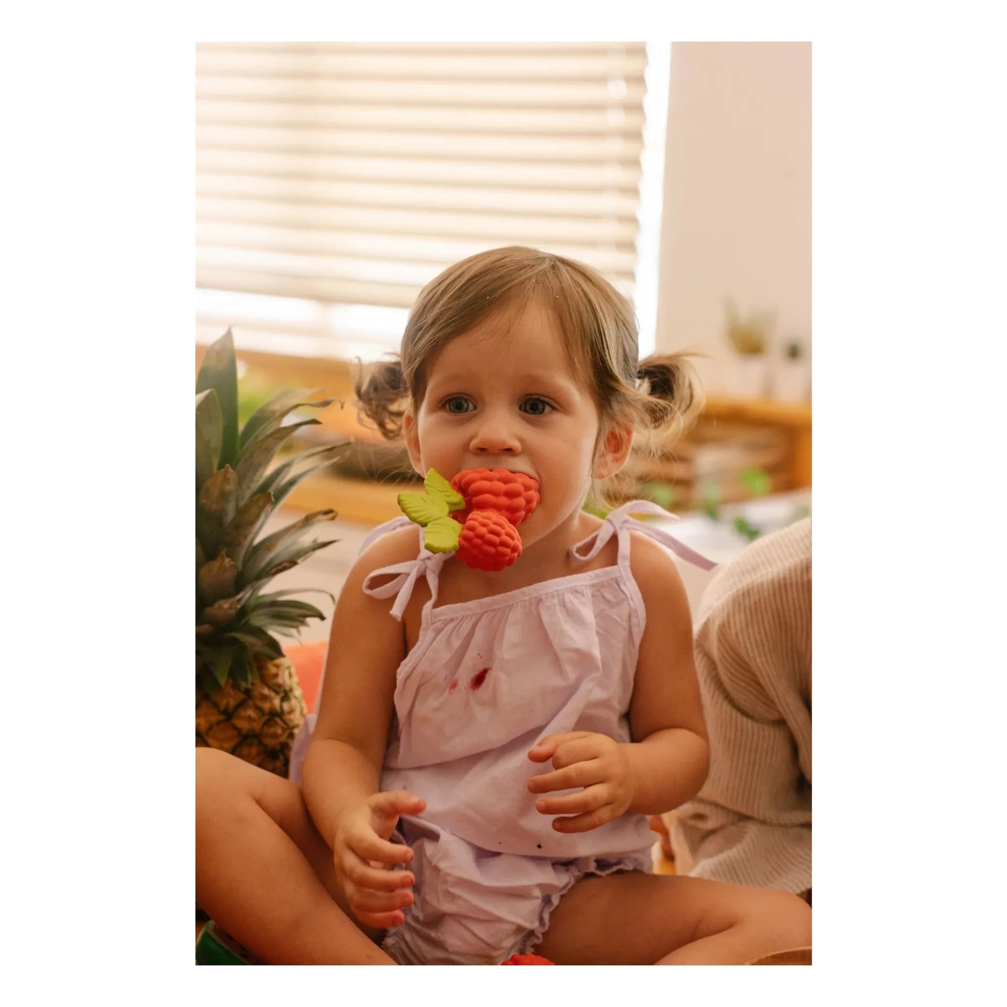 Oli & Carol - Valery Raspberry Teething Ring
