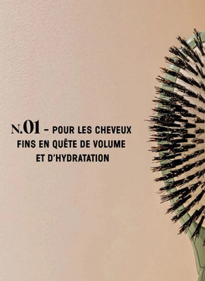 La Bonne Brosse - L'Universelle Hair Brush No. 01 - Care and Shine | Almond Green