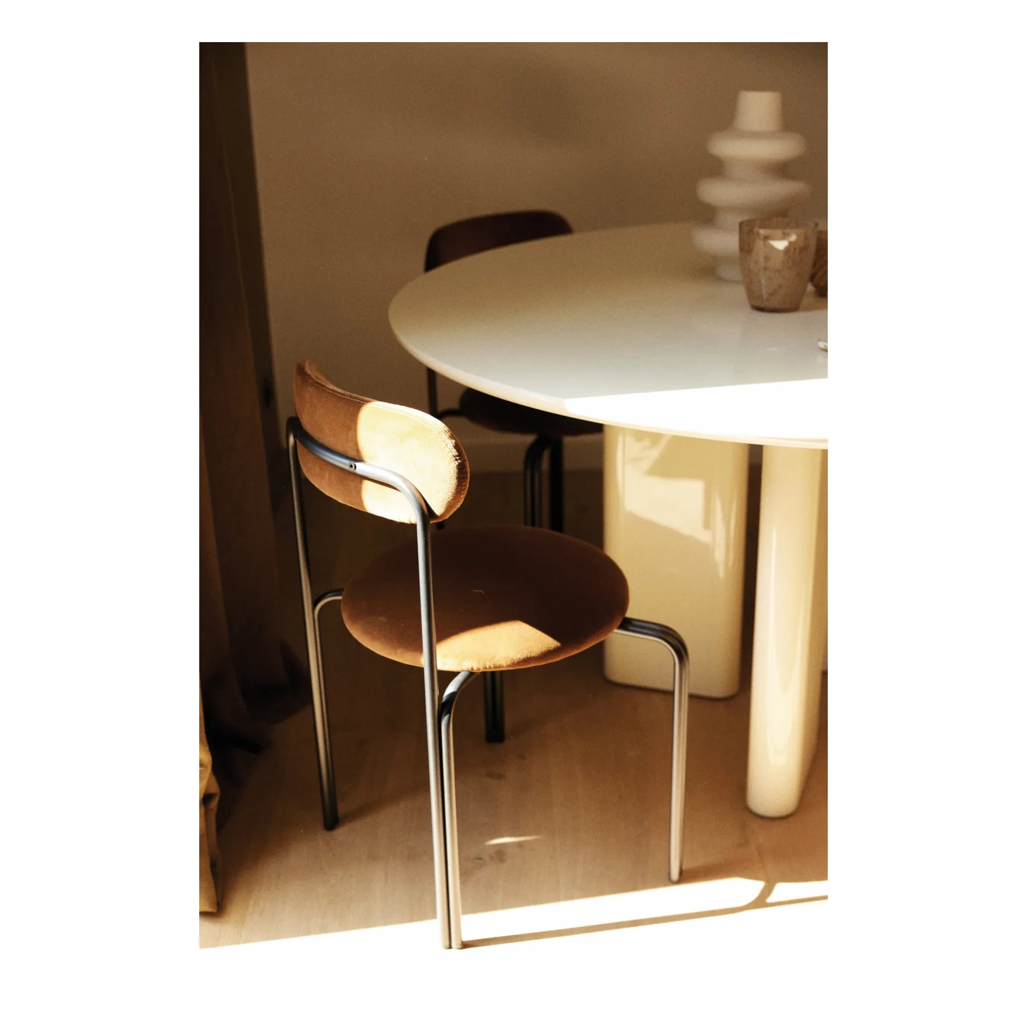 Gabrielle Paris - Round Dining Table | Cream