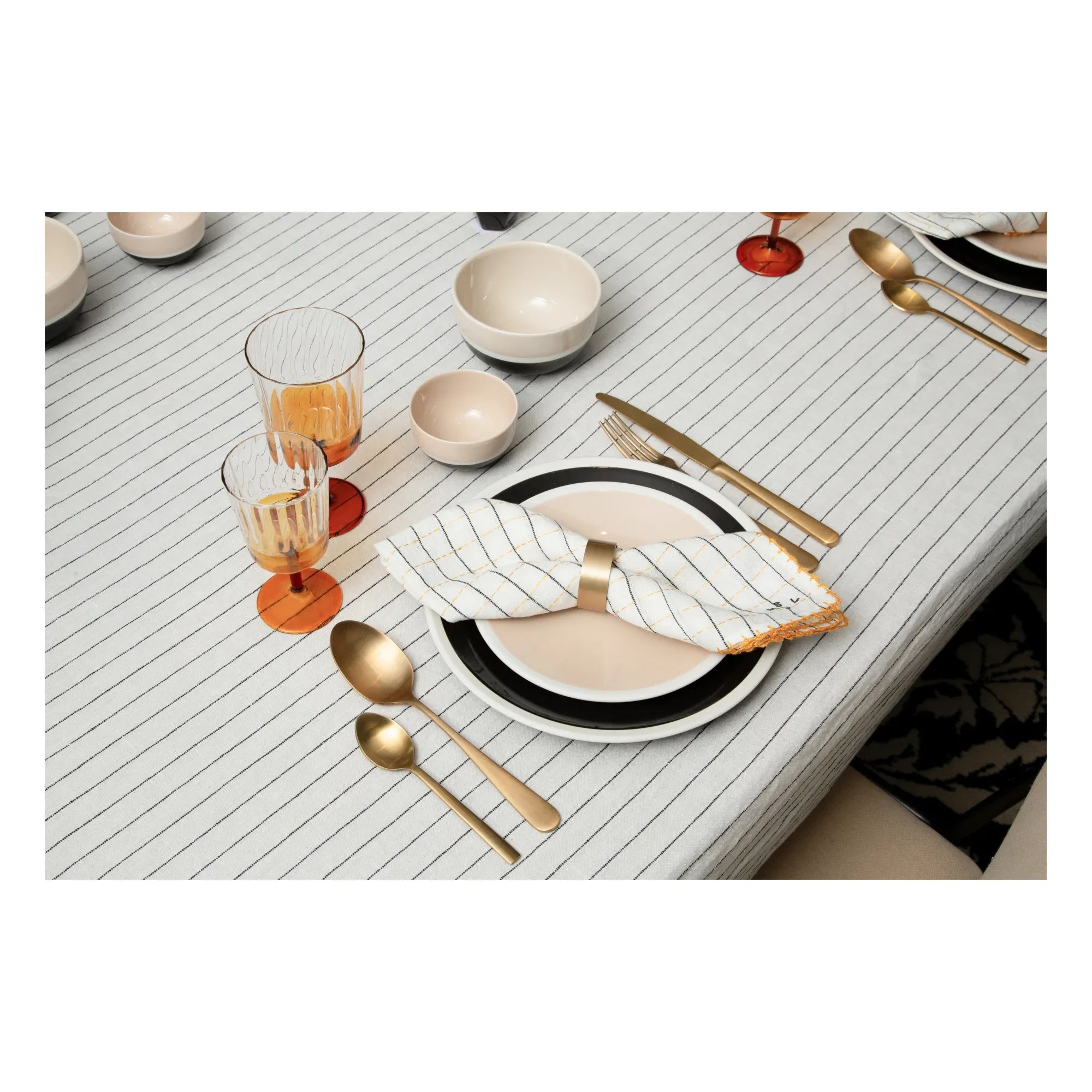 Maison Sarah Lavoine - Eclat Wine Glass | Sarah Blue