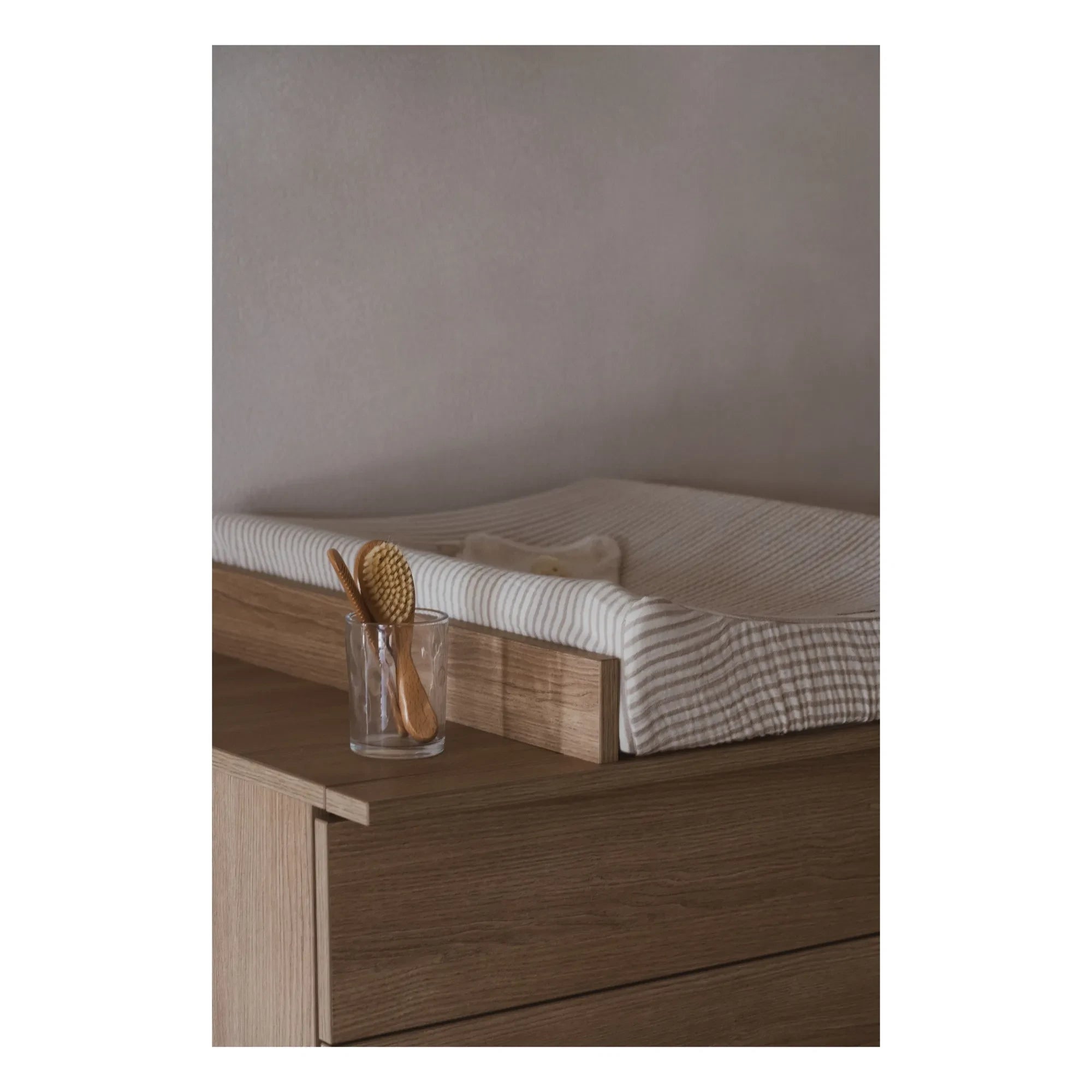 Quax - Ashi Changing Unit for Dresser | Honey