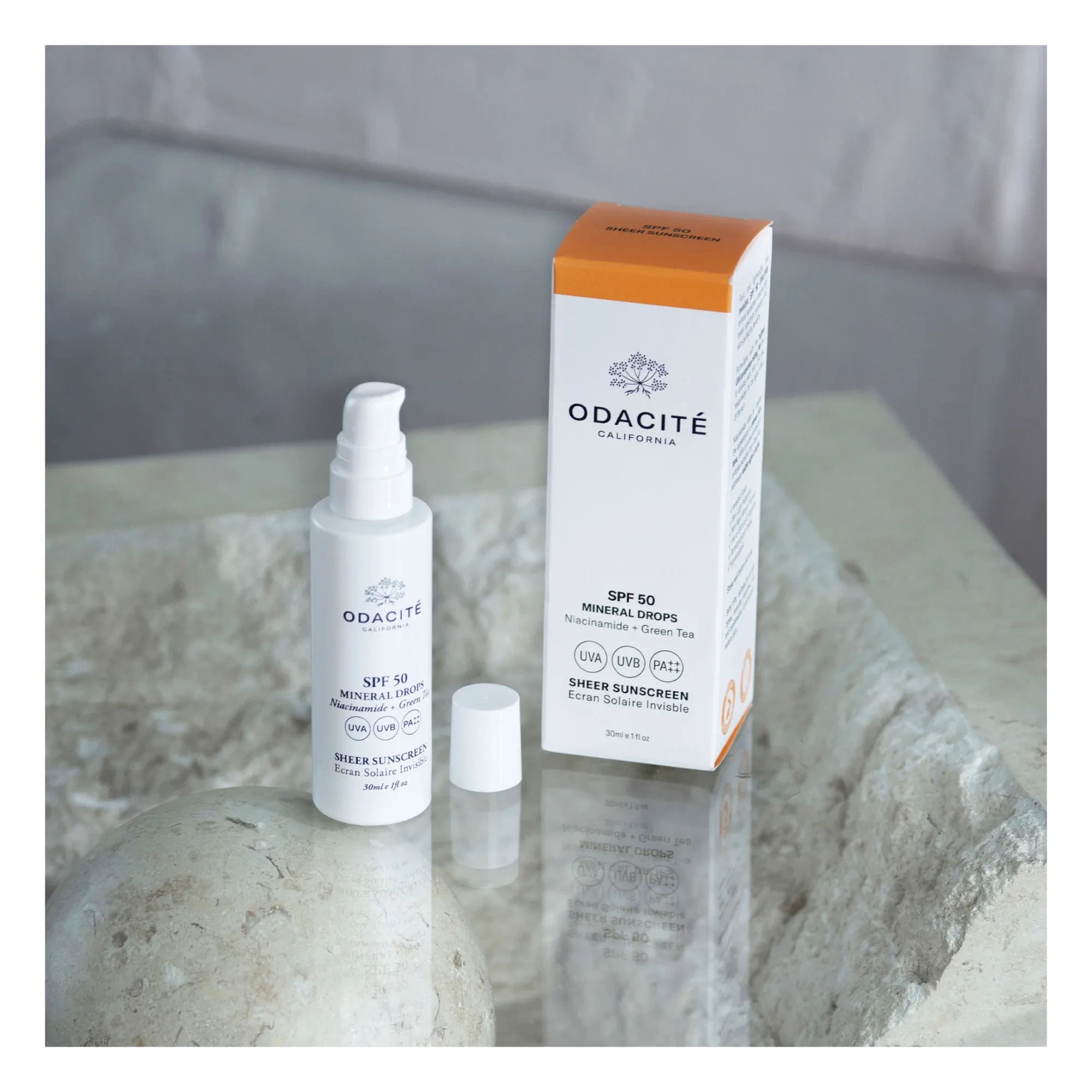 Odacité - Mineral Damlalar Şeffaf Güneş Kremi SPF50 - 30 ml