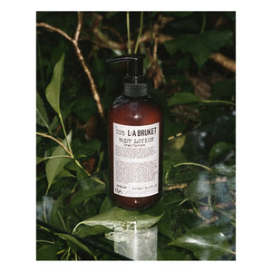 L:A BRUKET - 225 Spruce Body Lotion - 240 ml