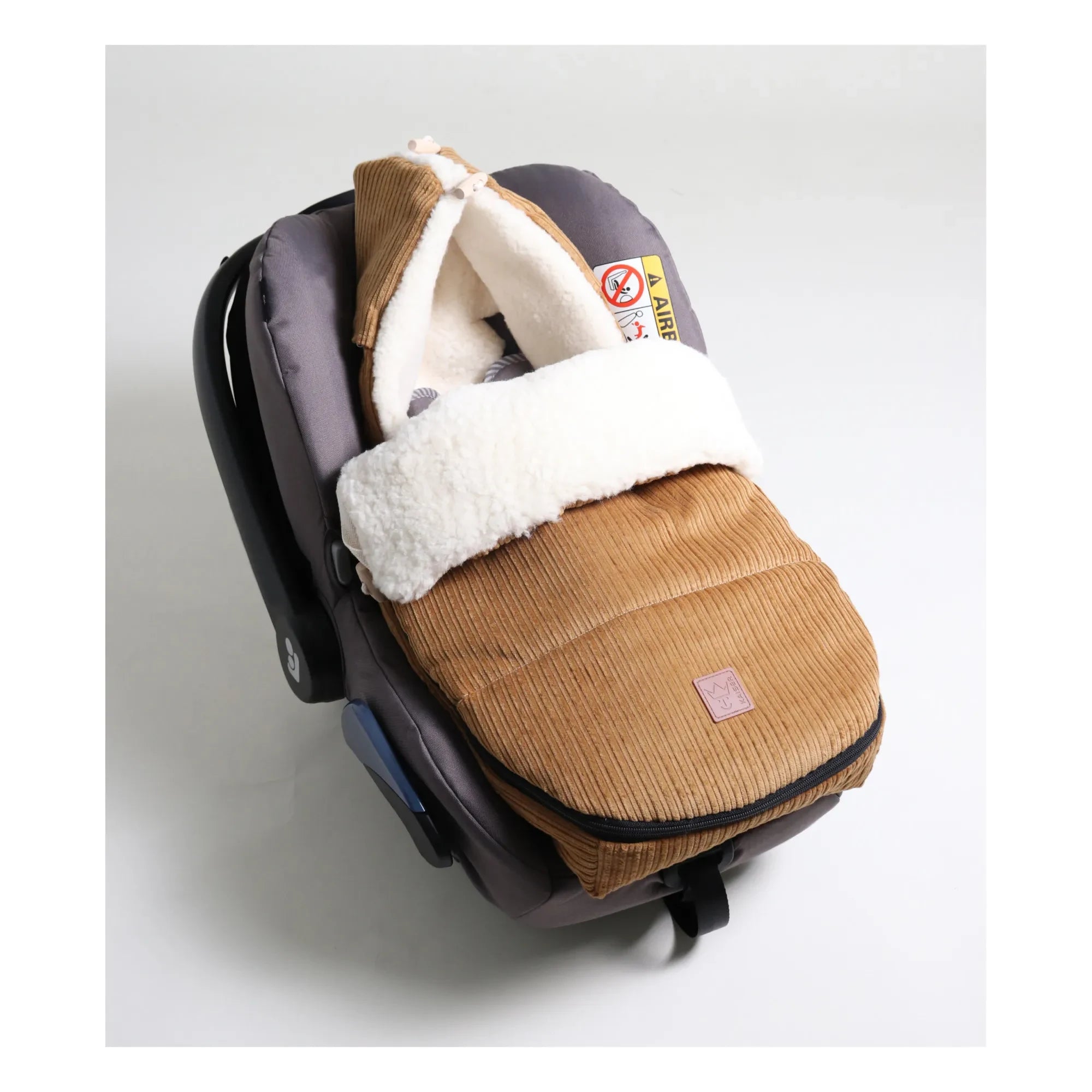 Kaiser - Filia Lambskin Baby Nest | Camel