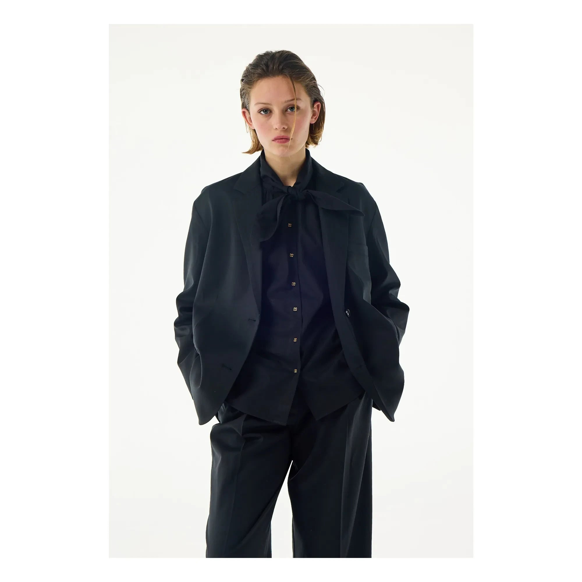 BELLEPIECE - Tailoring London Pure Wool Blazer | Black
