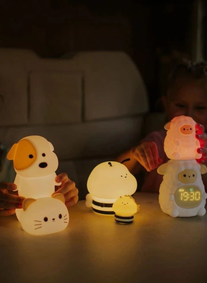 Mary's - Sleeping Dog Night Light | White