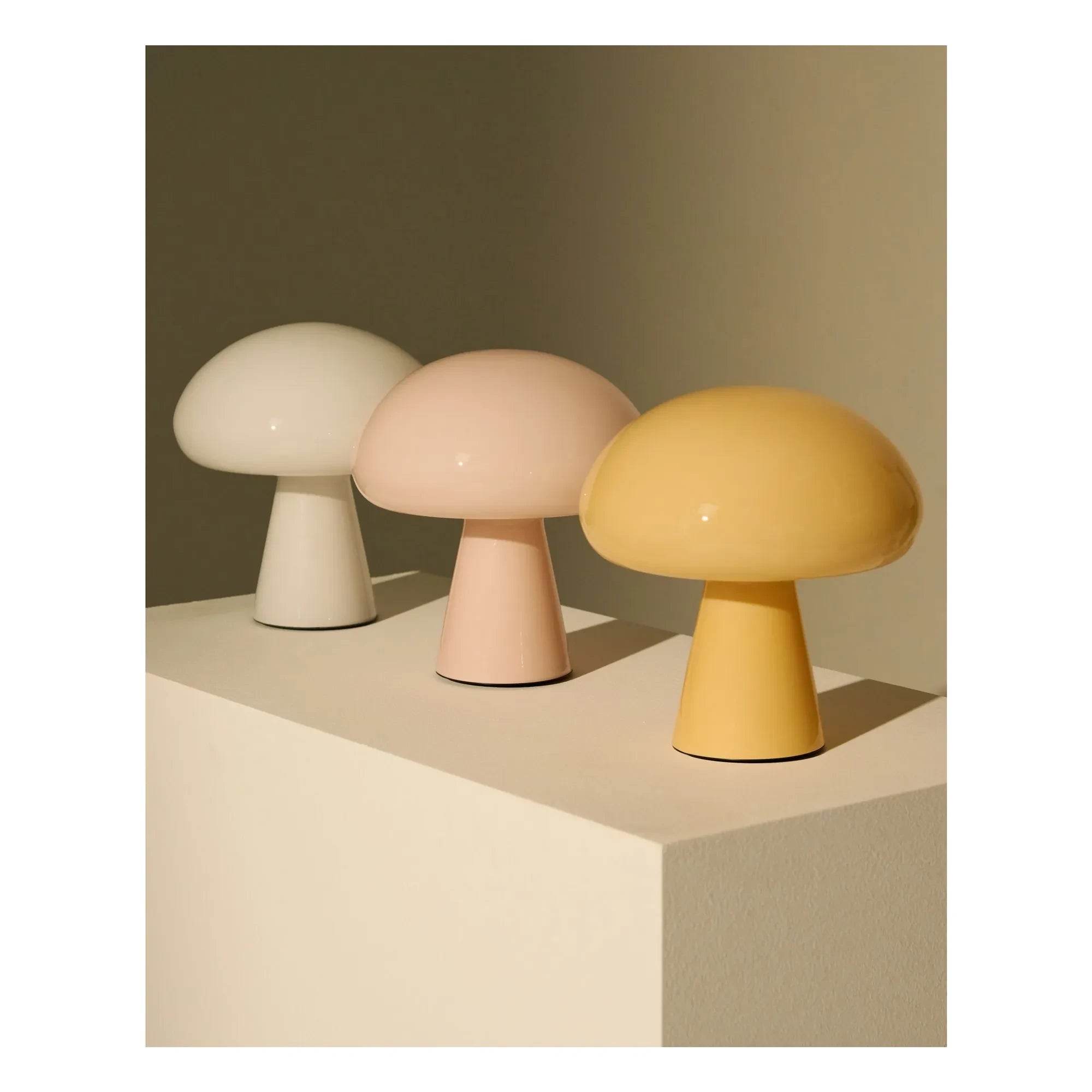 Gubi - Obello Table Lamp, Bill Curry | Yellow