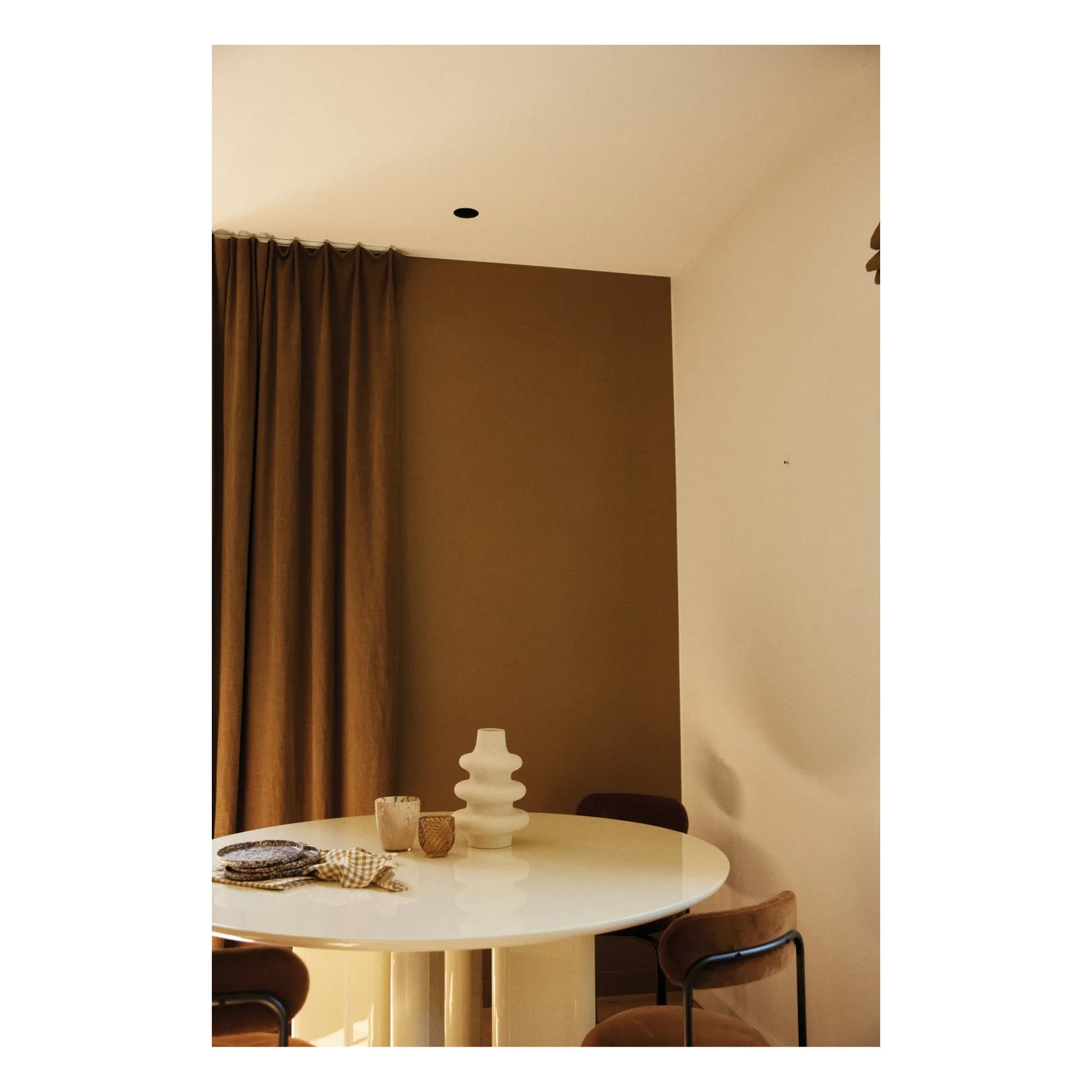 Gabrielle Paris - Round Dining Table | Cream