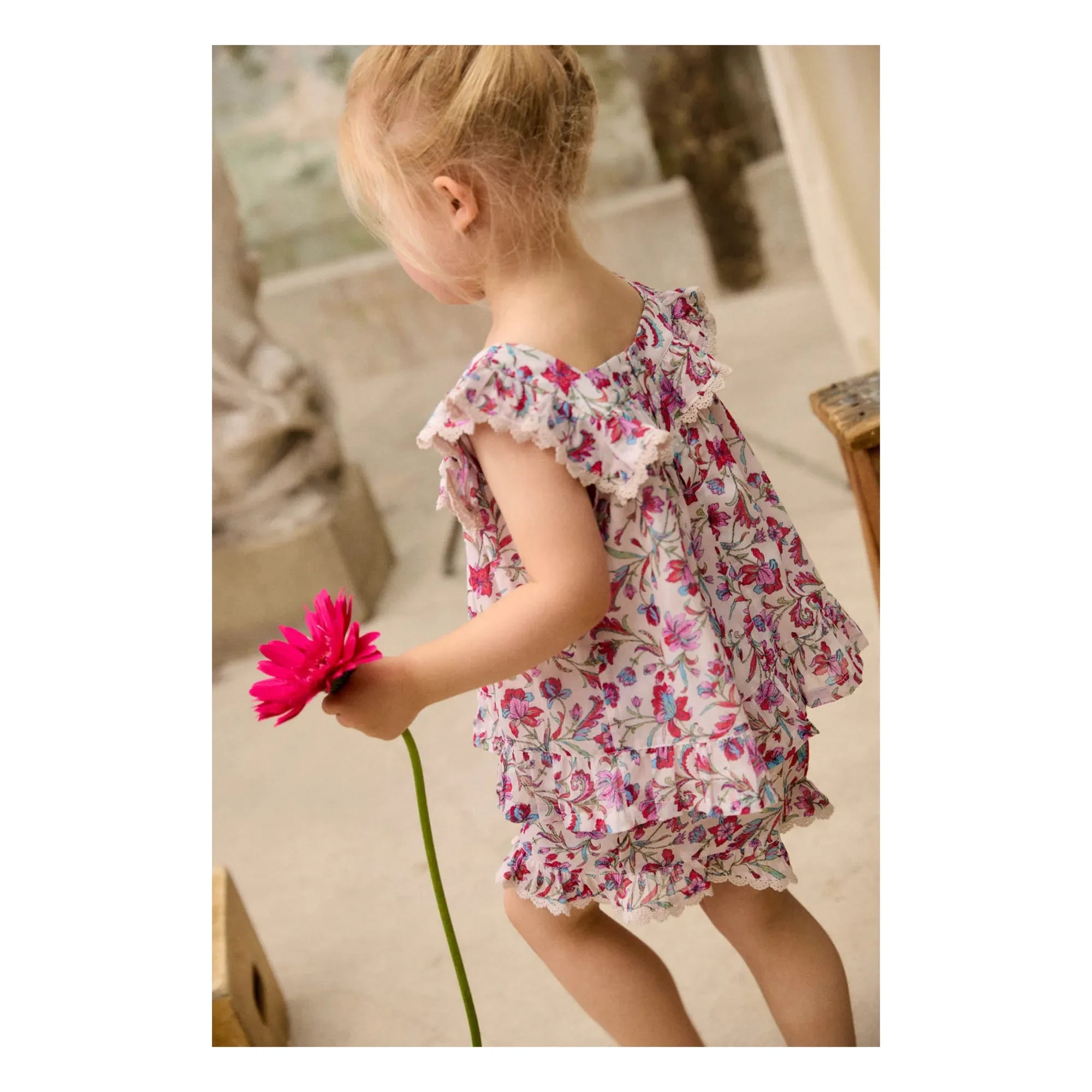 Louise Misha - Vallaloid Floral Print Shorts | Cream