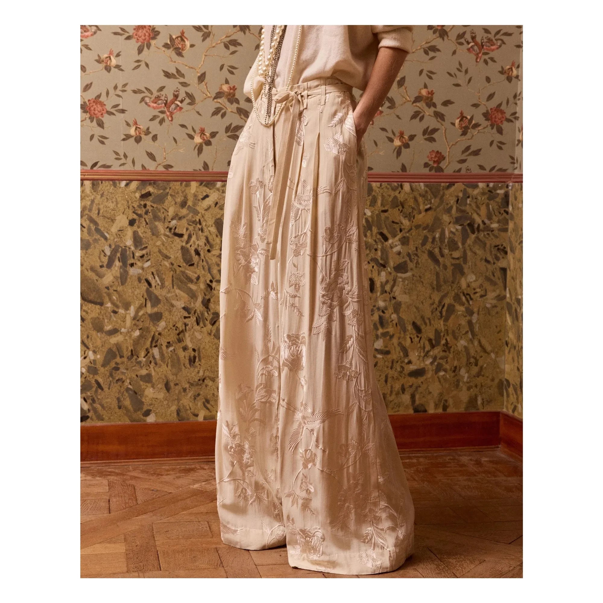 Mes Demoiselles - Full-length | Off-white