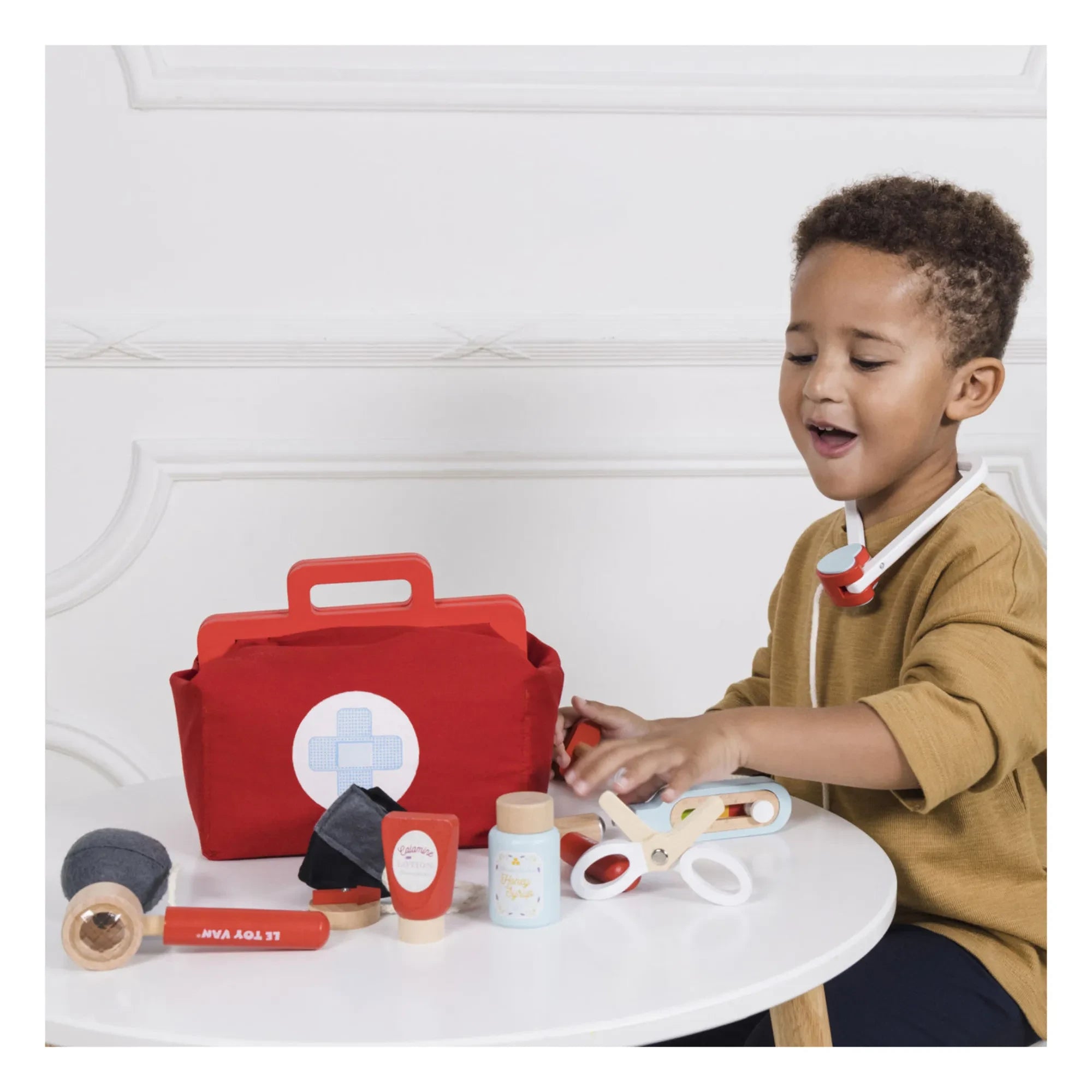 Le Toy Van - Doctor's Kit