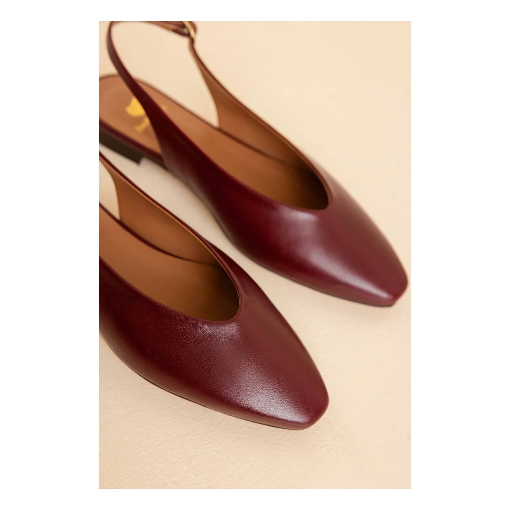 Bobbies - Anouk Deri Babet | Garnet