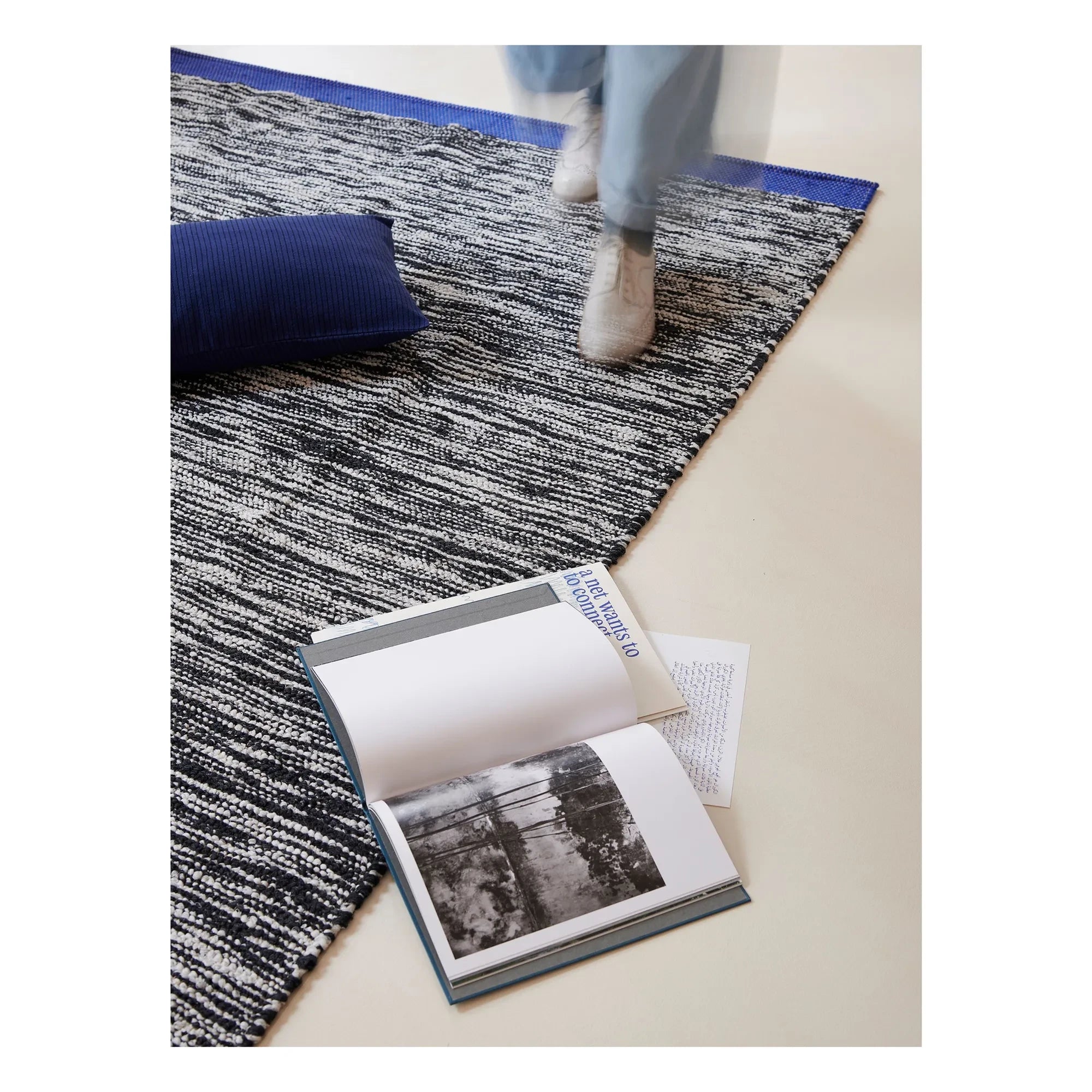 La cerise sur le gâteau - Matt Recycled Cotton Rug | Black